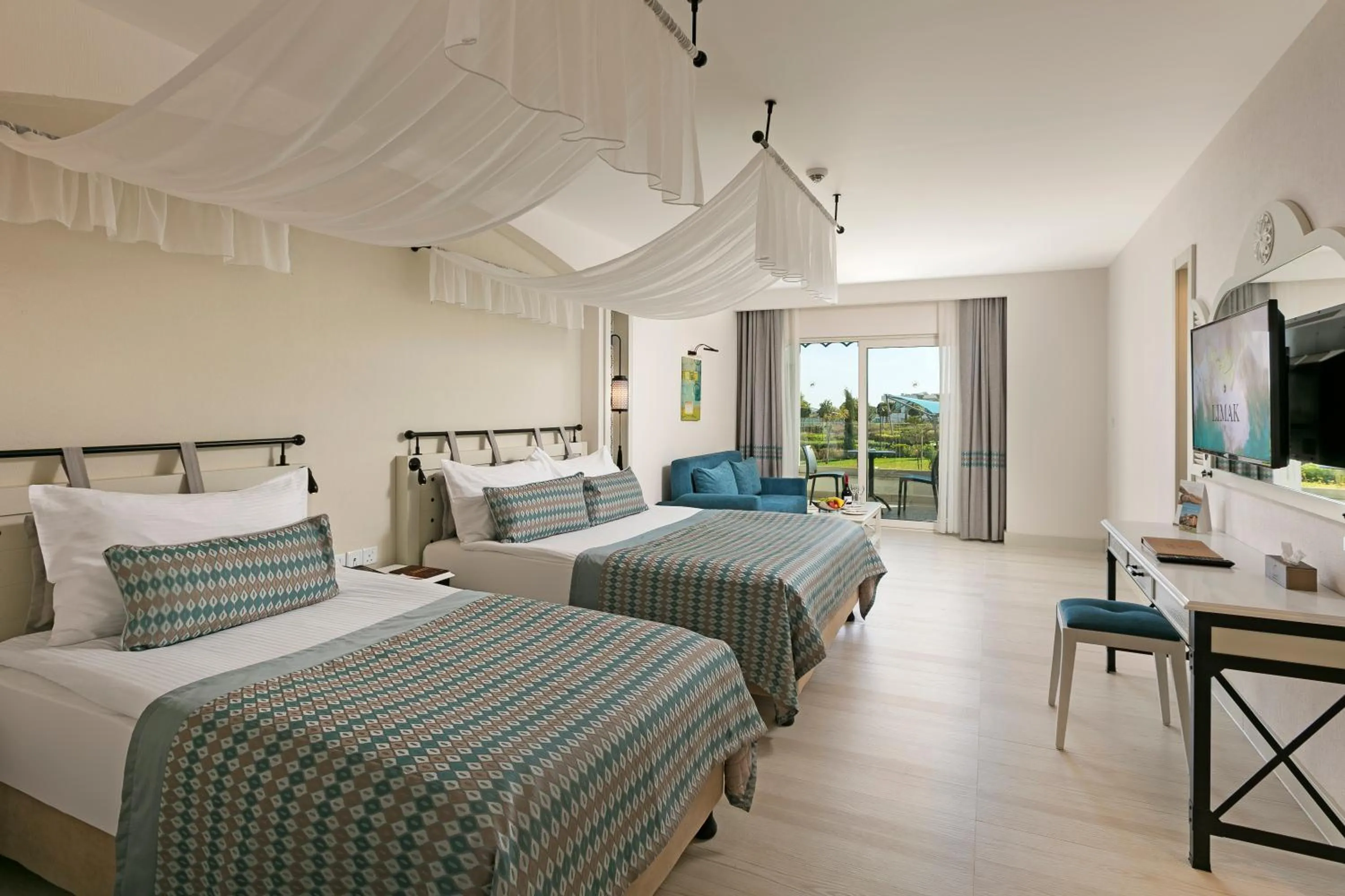 Photo of the whole room, Bed in Limak Cyprus Deluxe Hotel