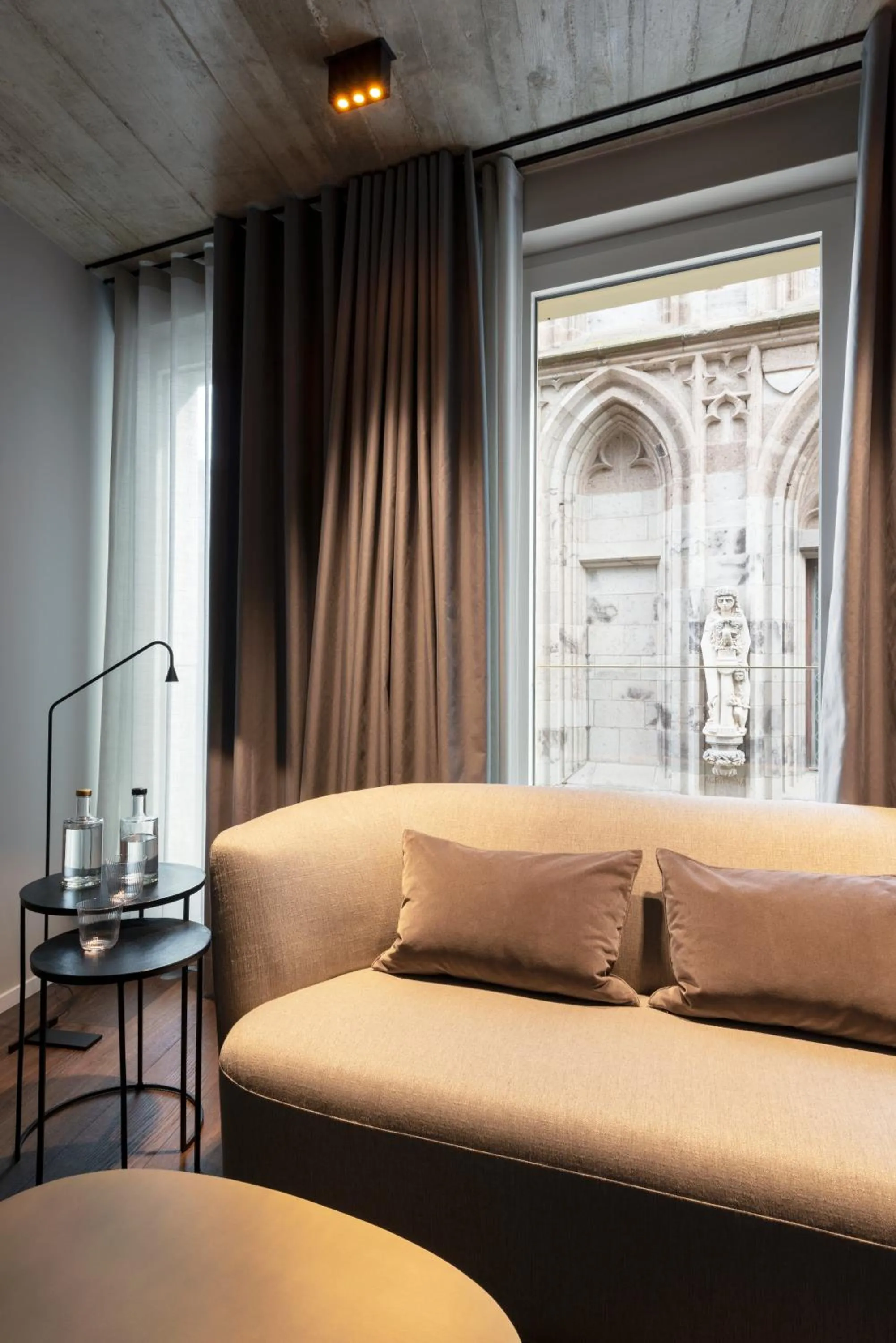 Seating area in Legend Hotel