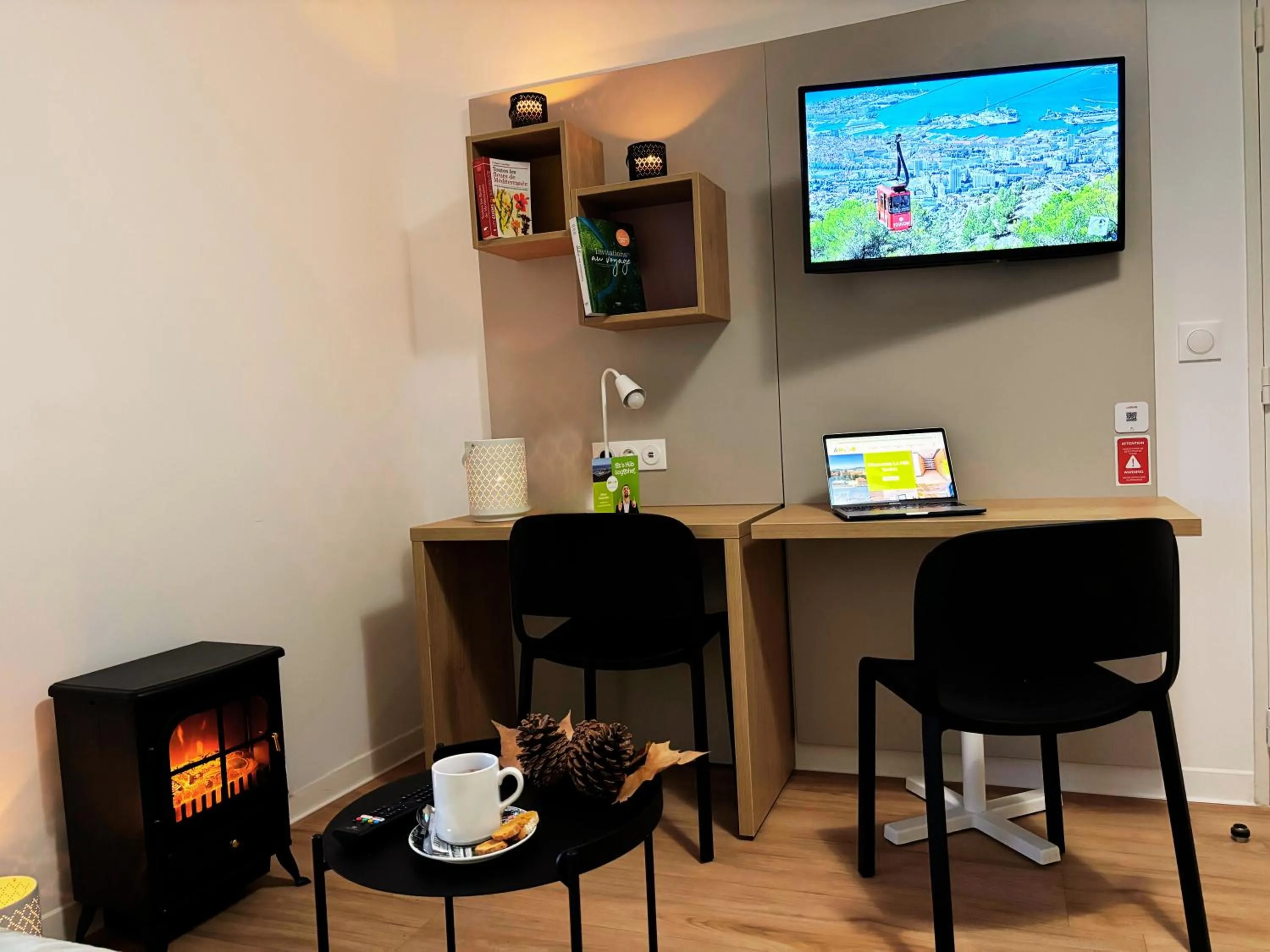 TV and multimedia in Apparthotel Privilodges Toulon