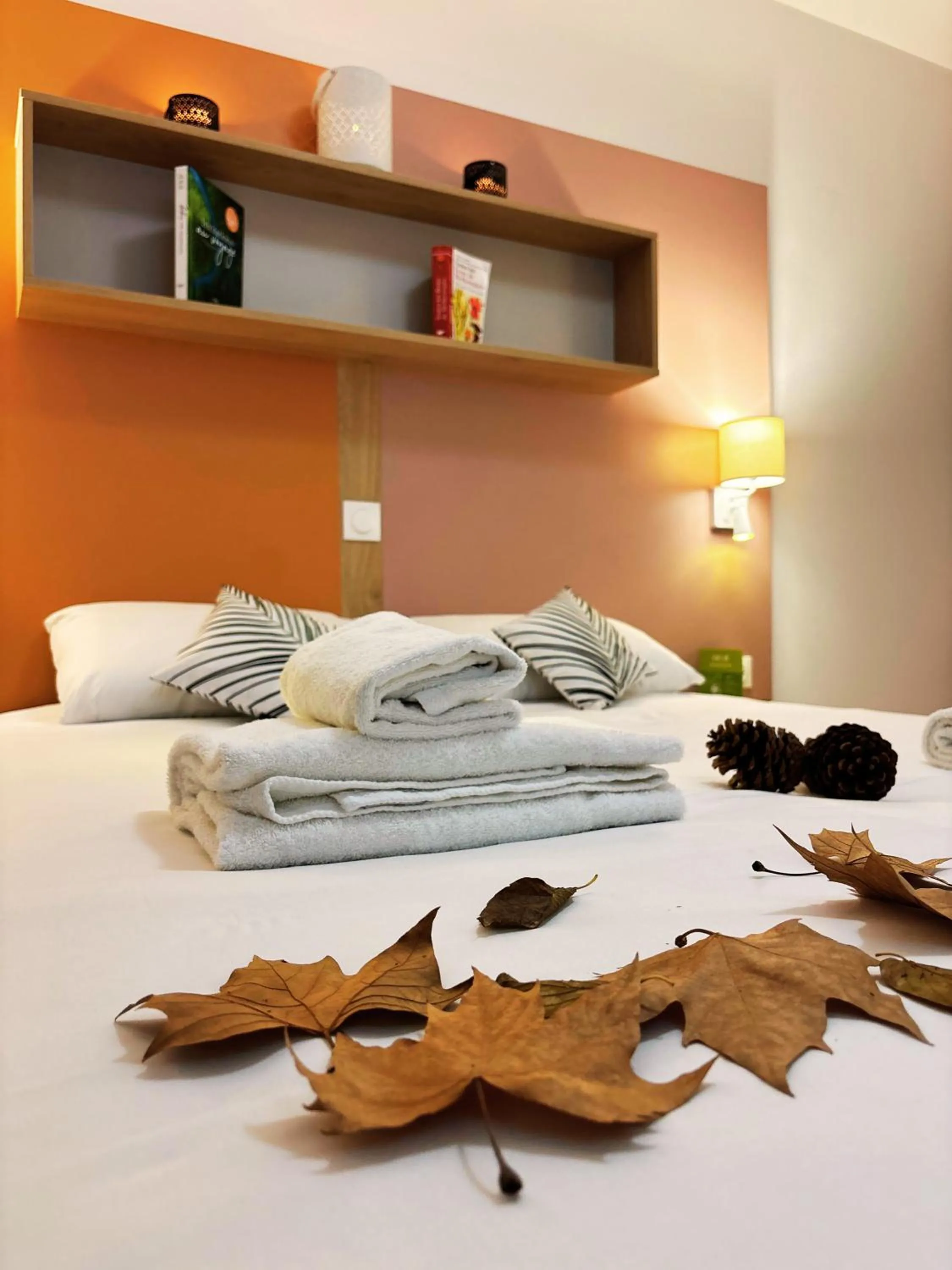 Bed in Apparthotel Privilodges Toulon