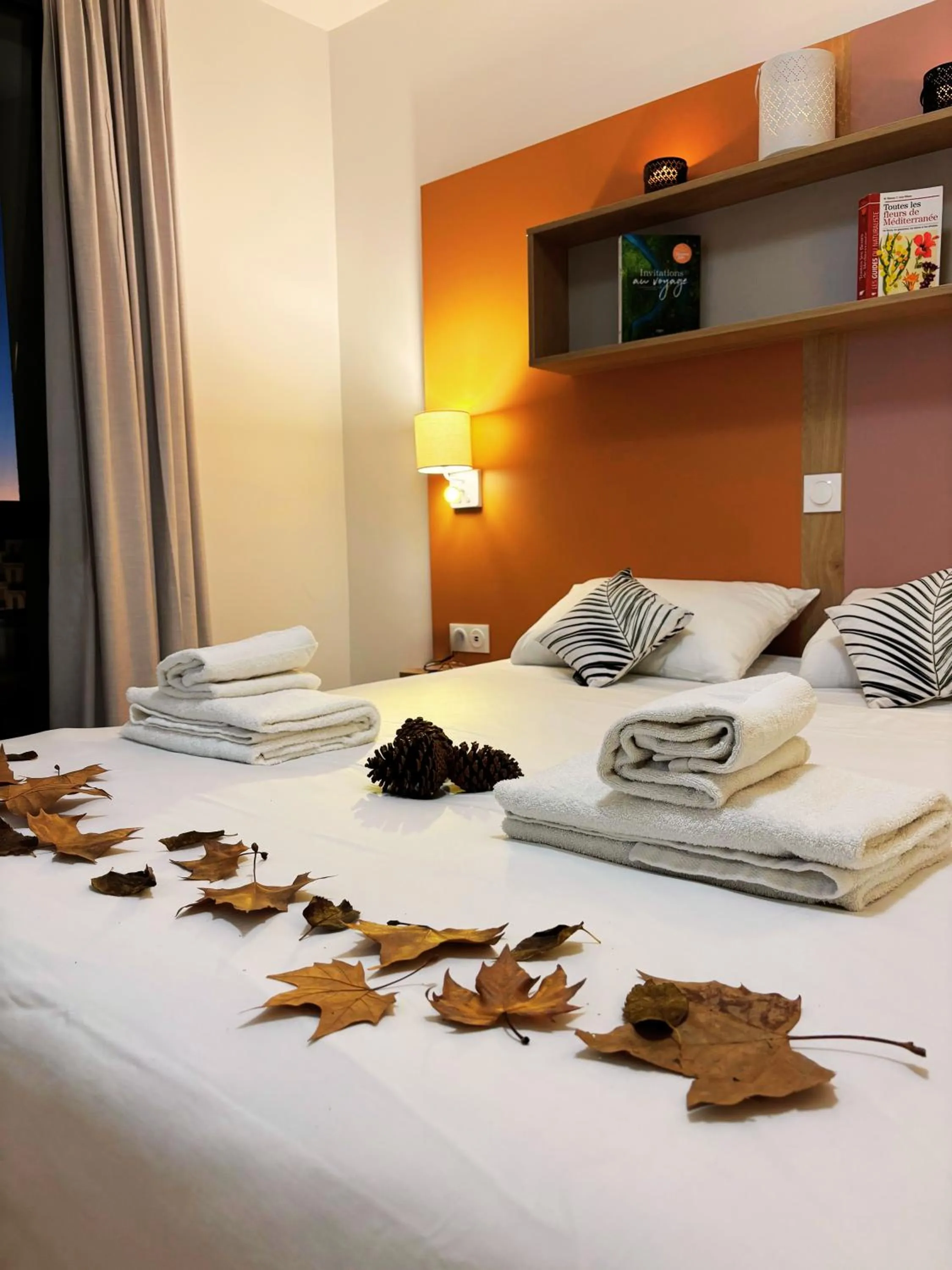 Bed in Apparthotel Privilodges Toulon