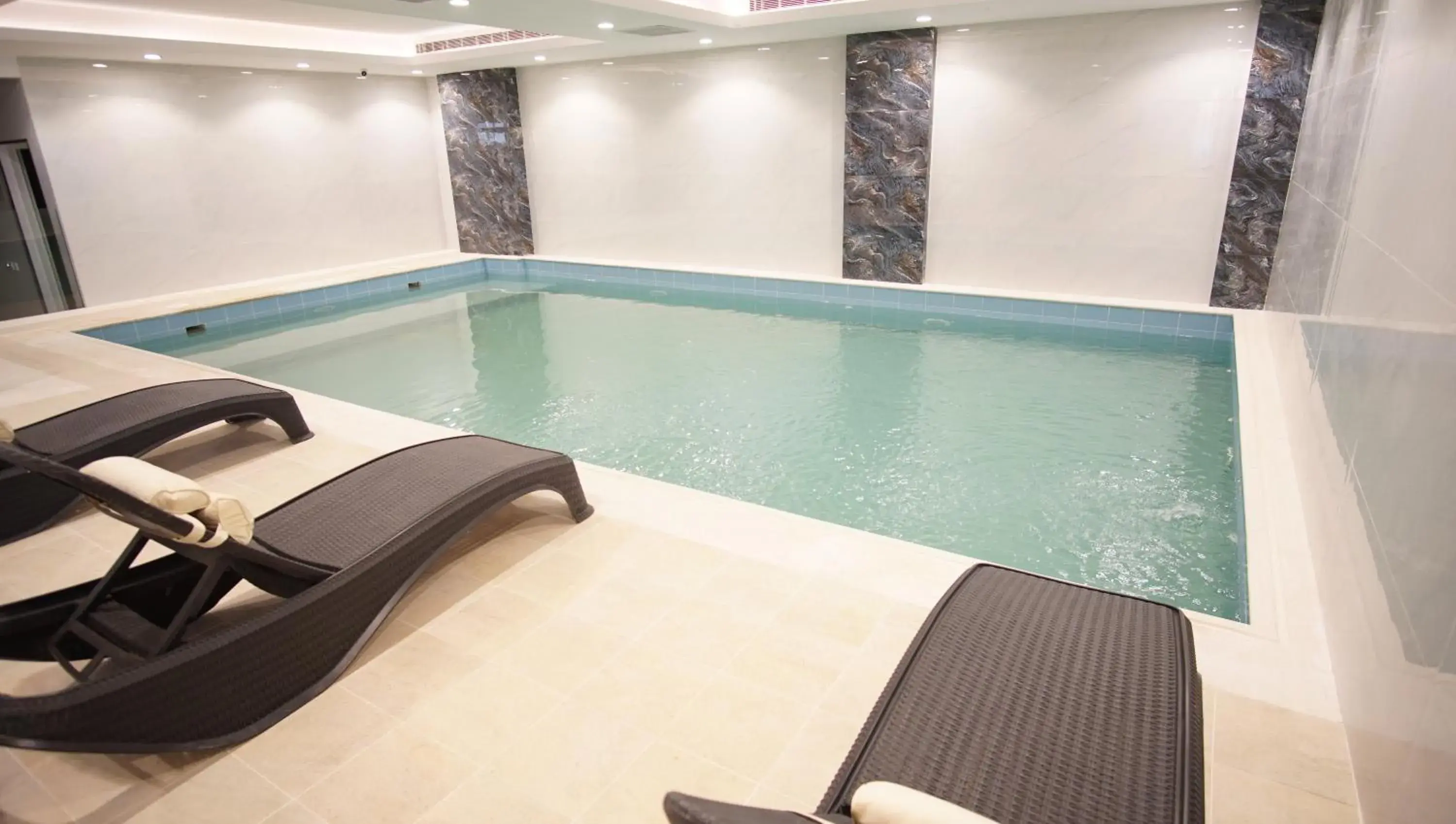 Swimming pool in Hayat Al Riyadh Washam Hotel Swimming pool in Hayat Al Riyadh Washam Hotel