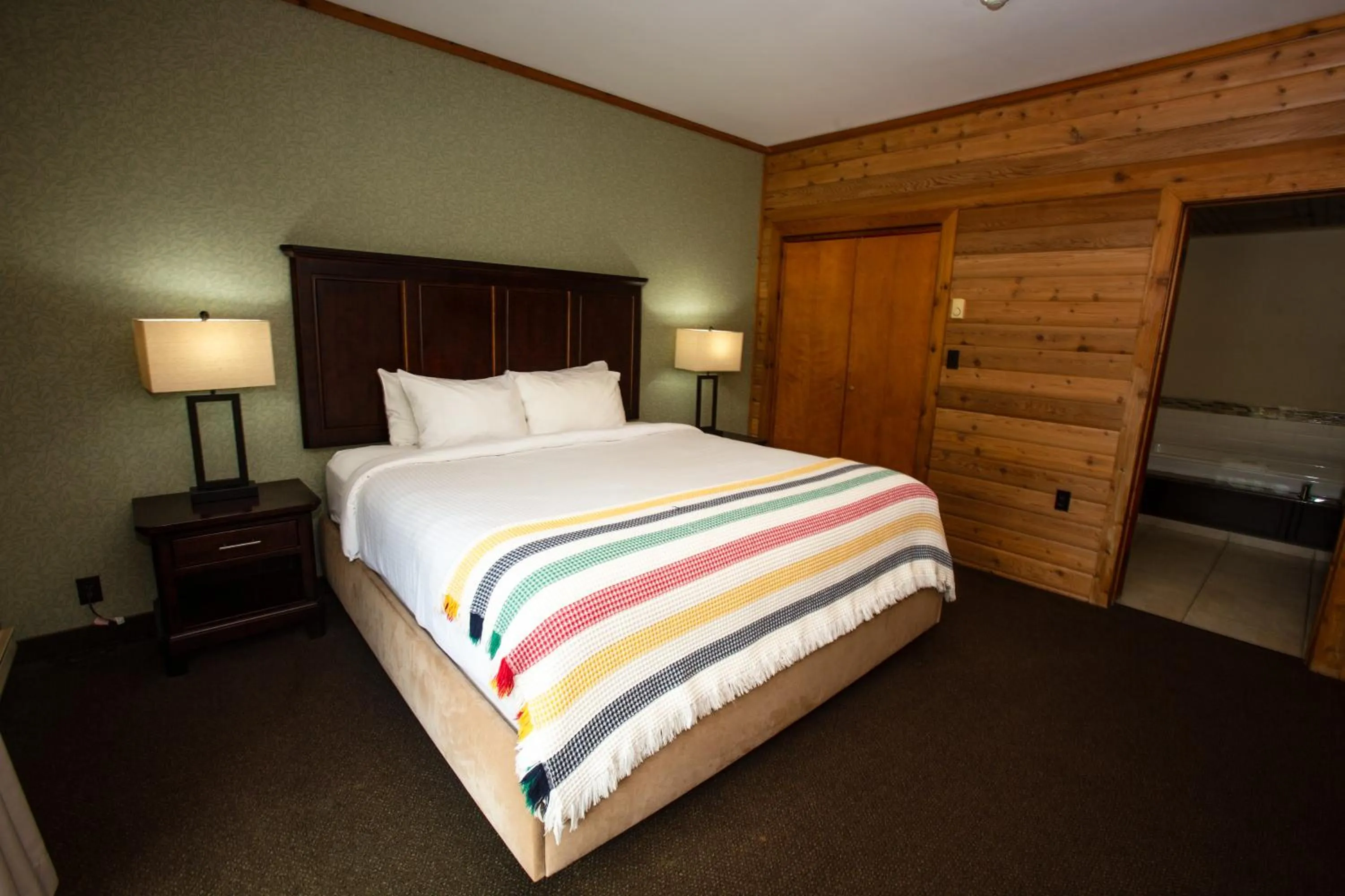 Bed in Oakwood Resort