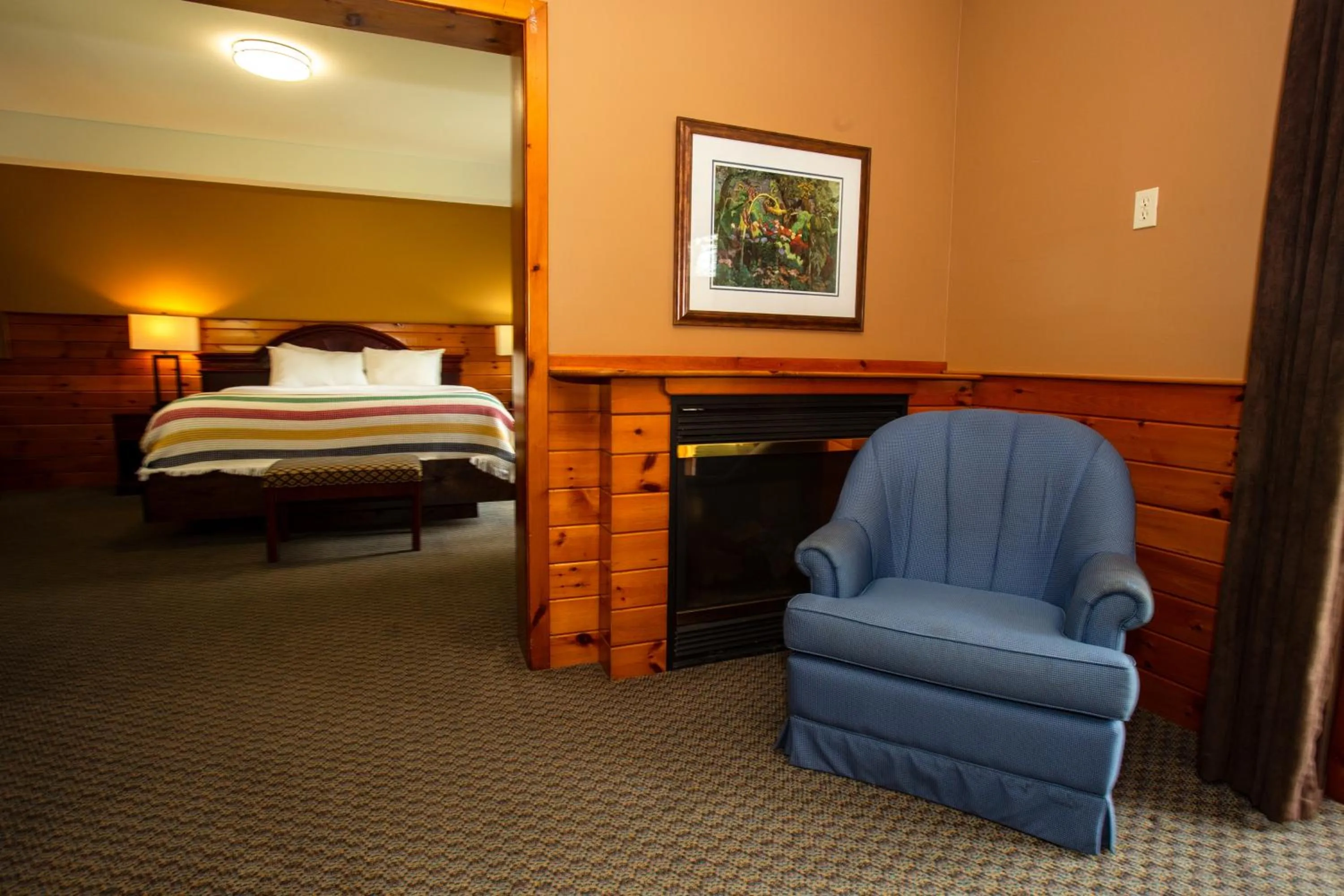 Photo of the whole room, Bed in Oakwood Resort