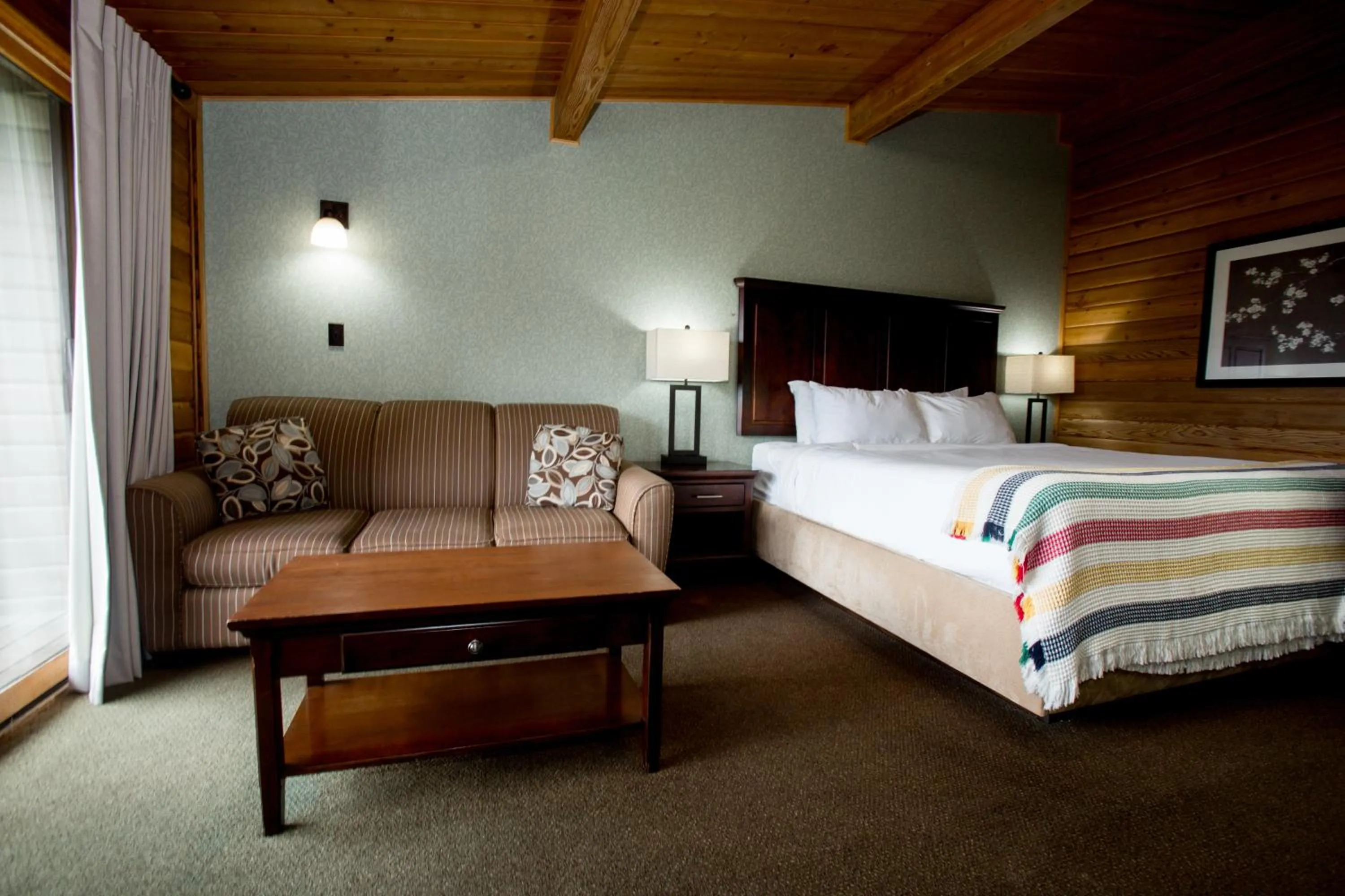 Bed in Oakwood Resort