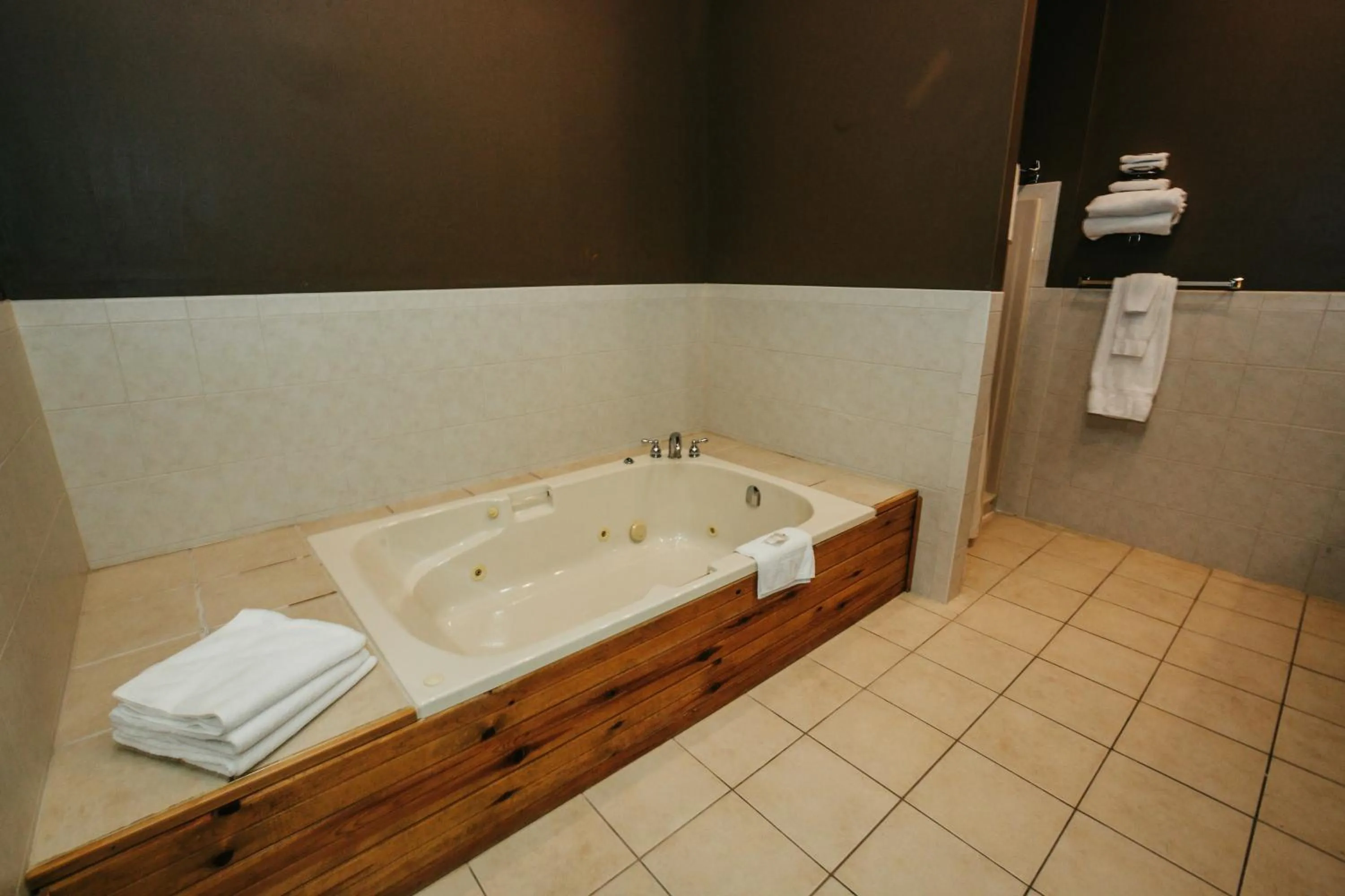 Bath in Oakwood Resort