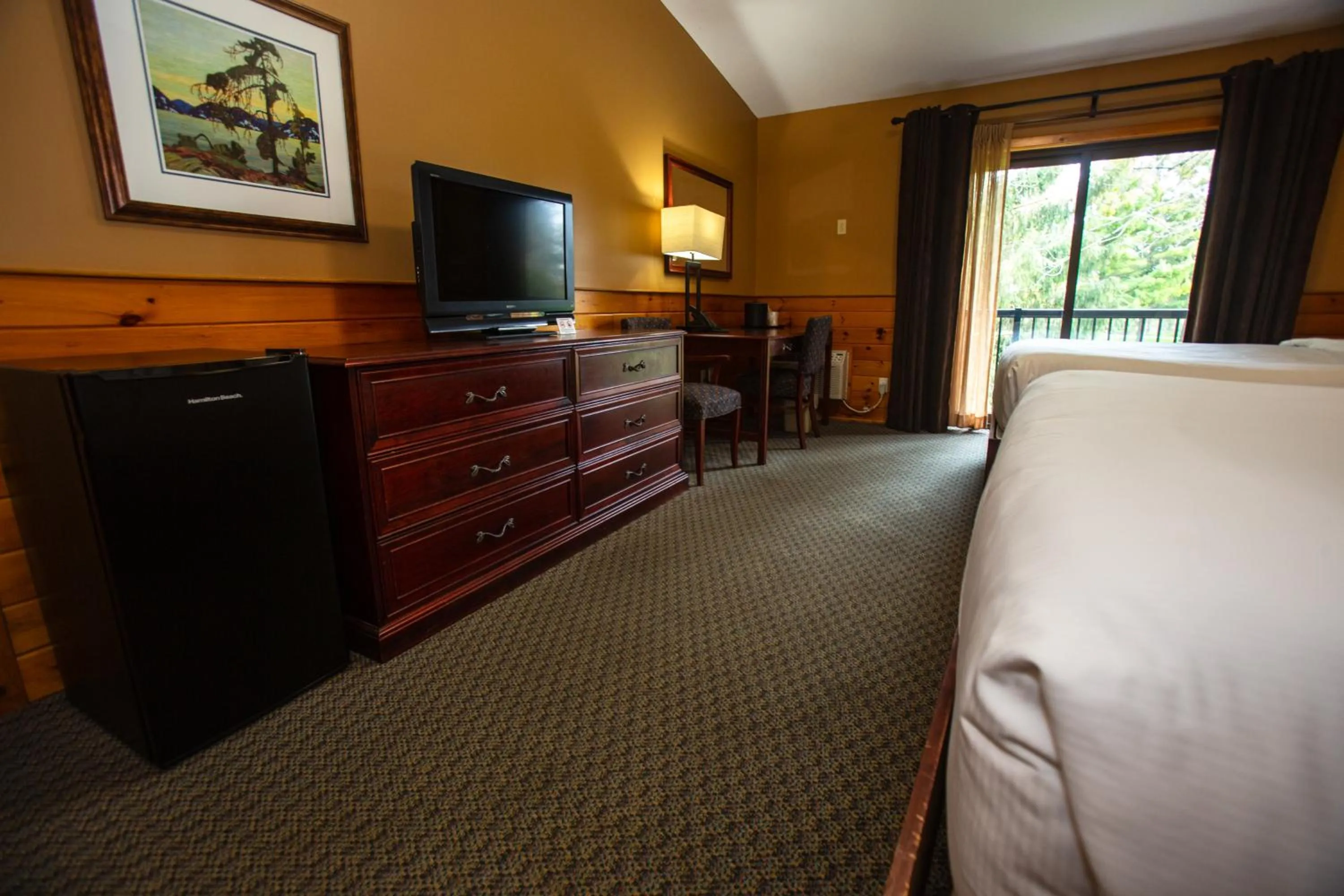 Bed in Oakwood Resort