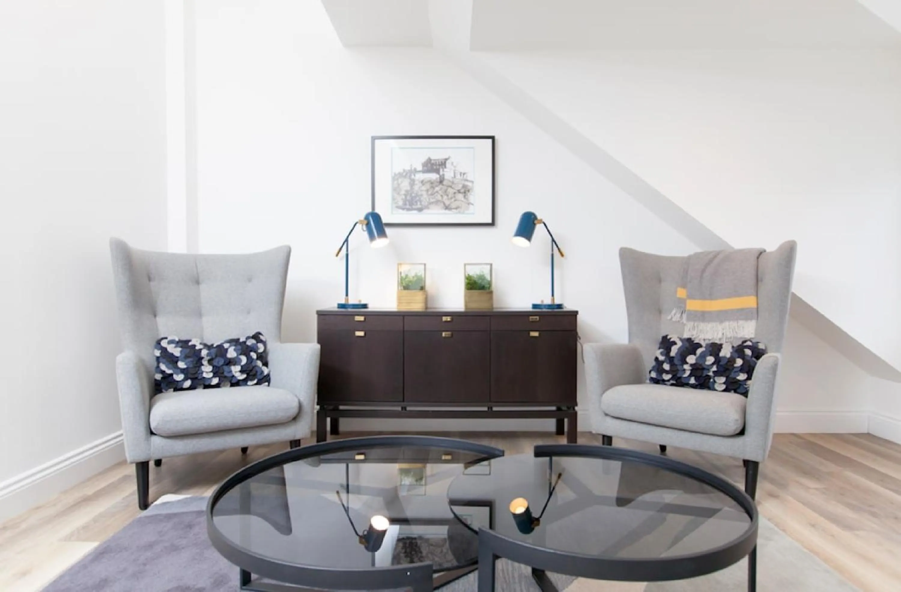 Edinburgh Deluxe Duplex with Garage