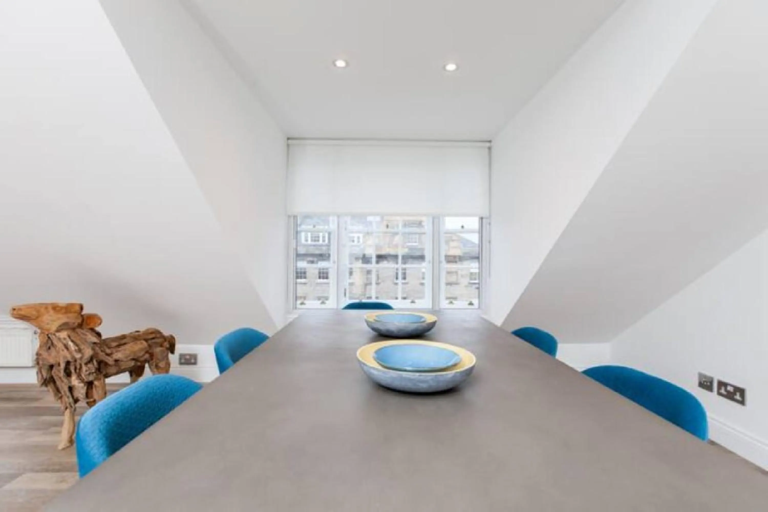 Edinburgh Deluxe Duplex with Garage