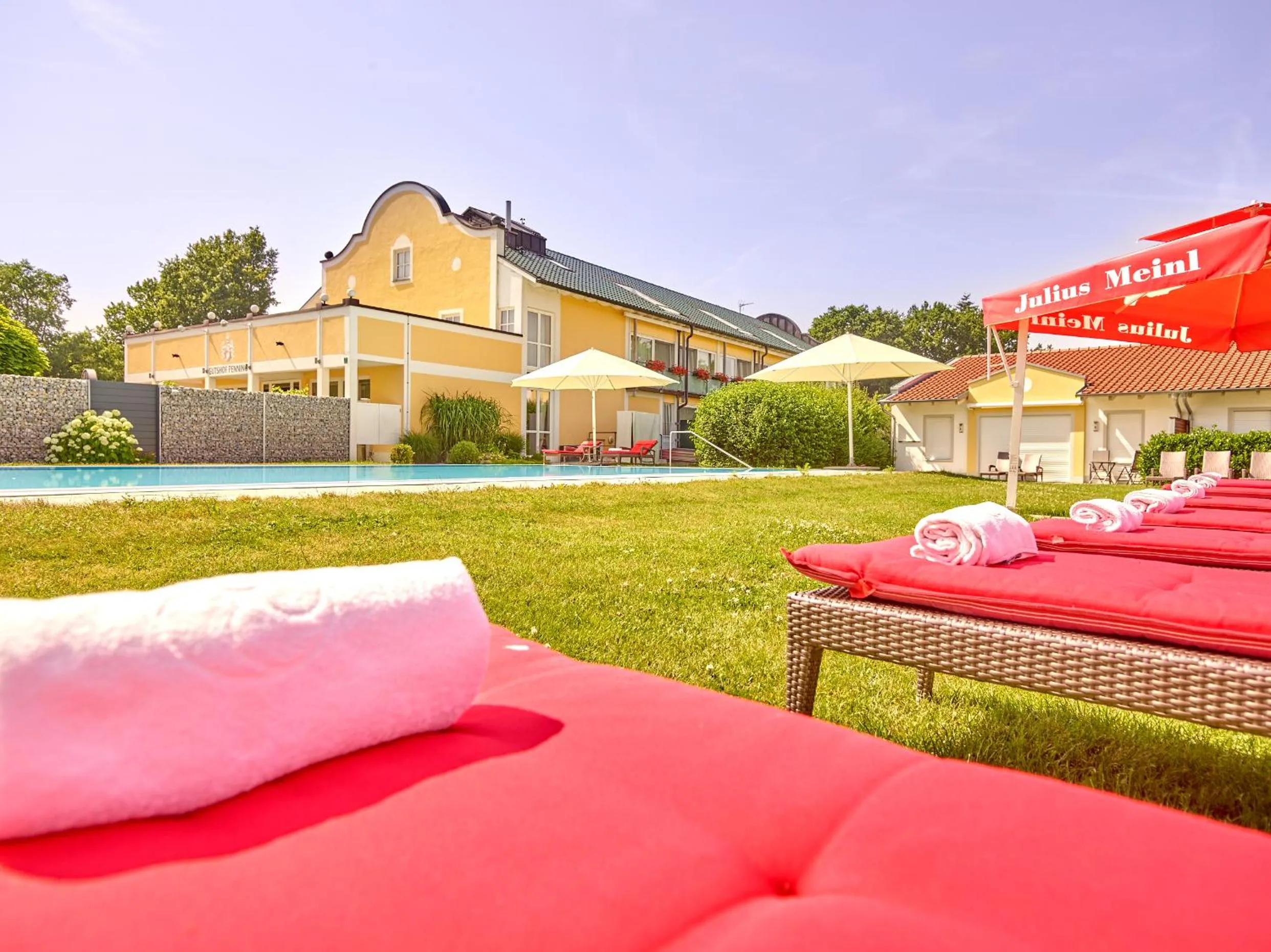 Swimming pool in Gutshof Penning
