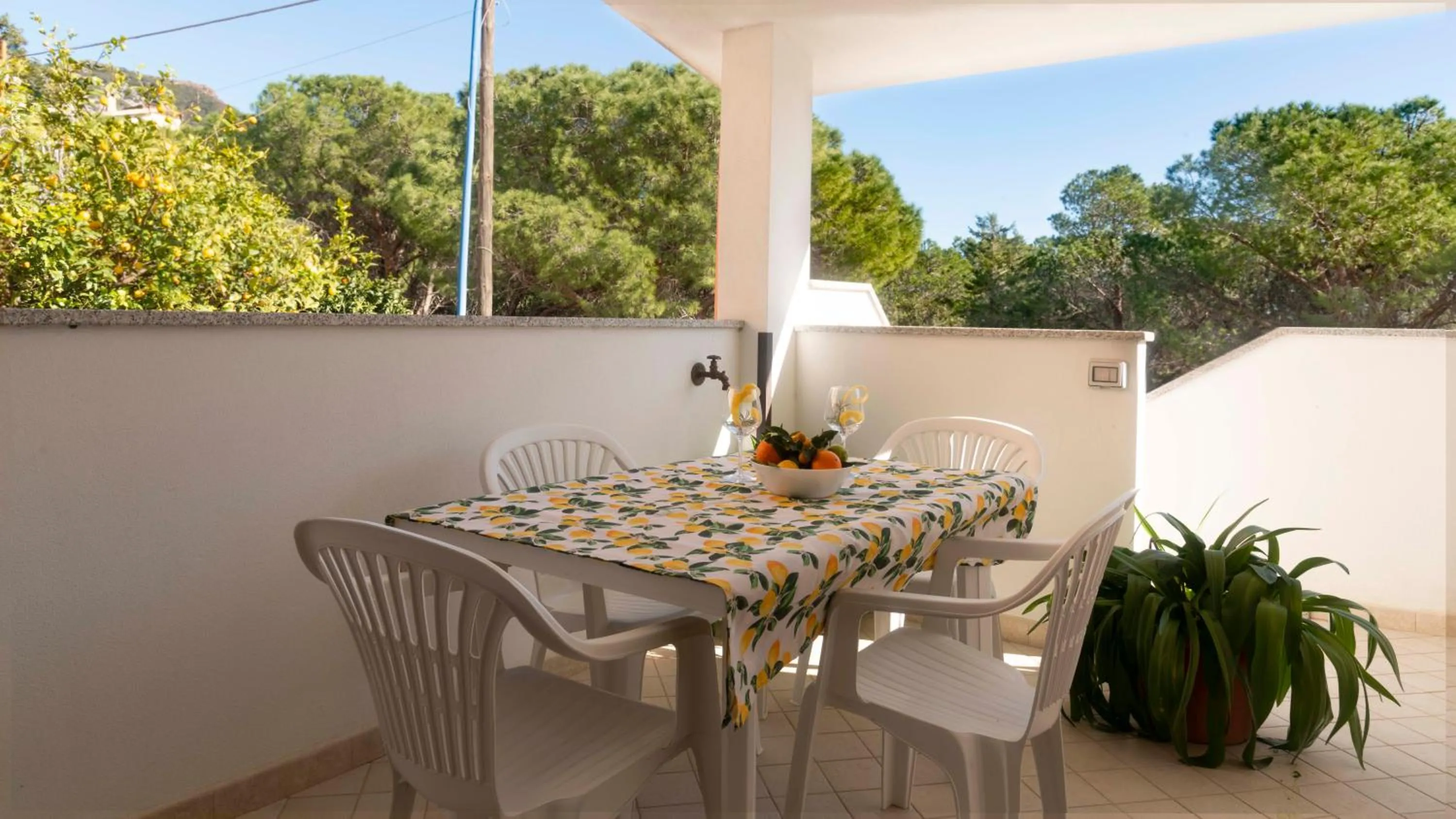 Balcony/Terrace in Casa Dei Lecci - Cala Gonone