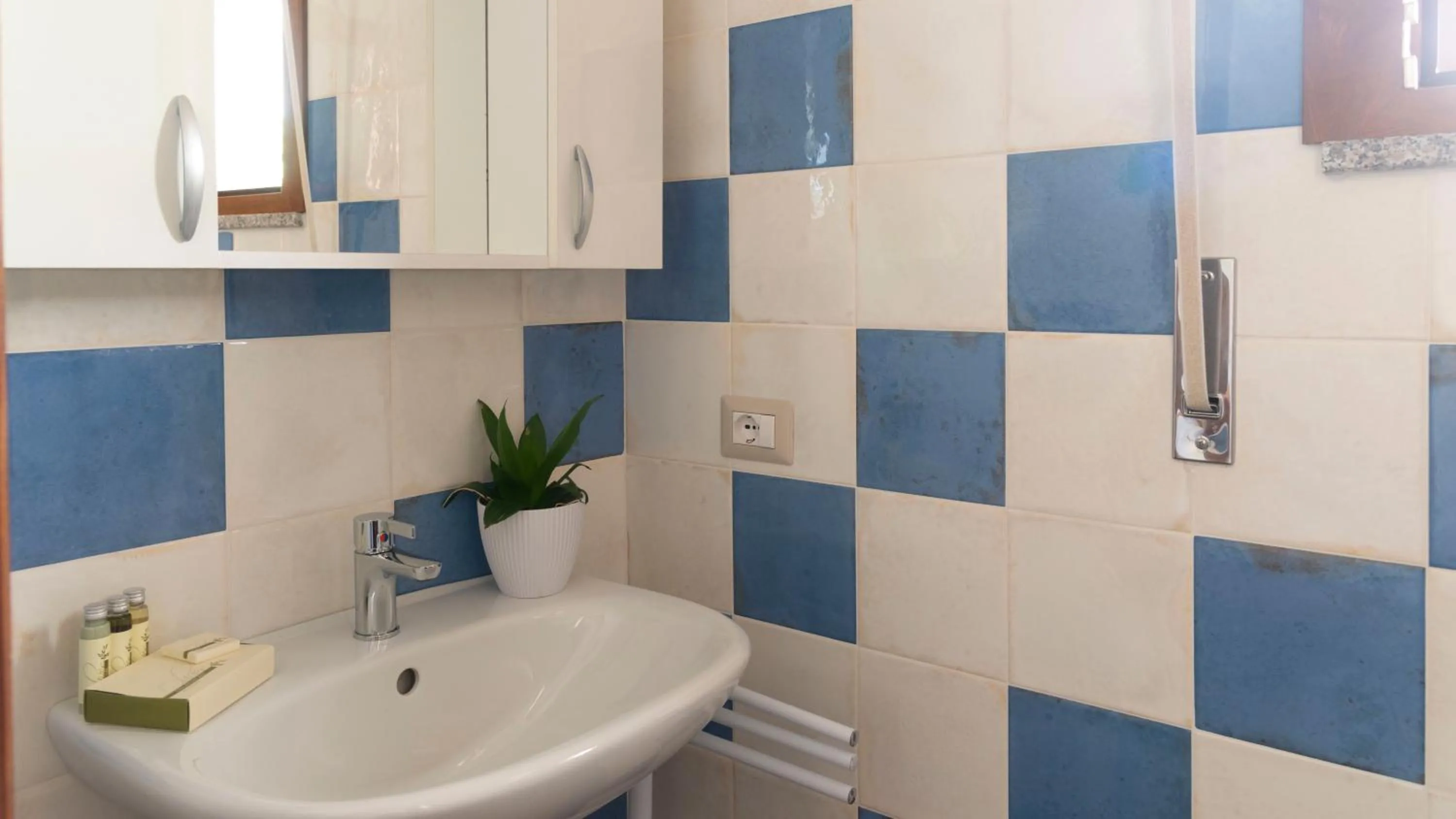 Bathroom in Casa Dei Lecci - Cala Gonone