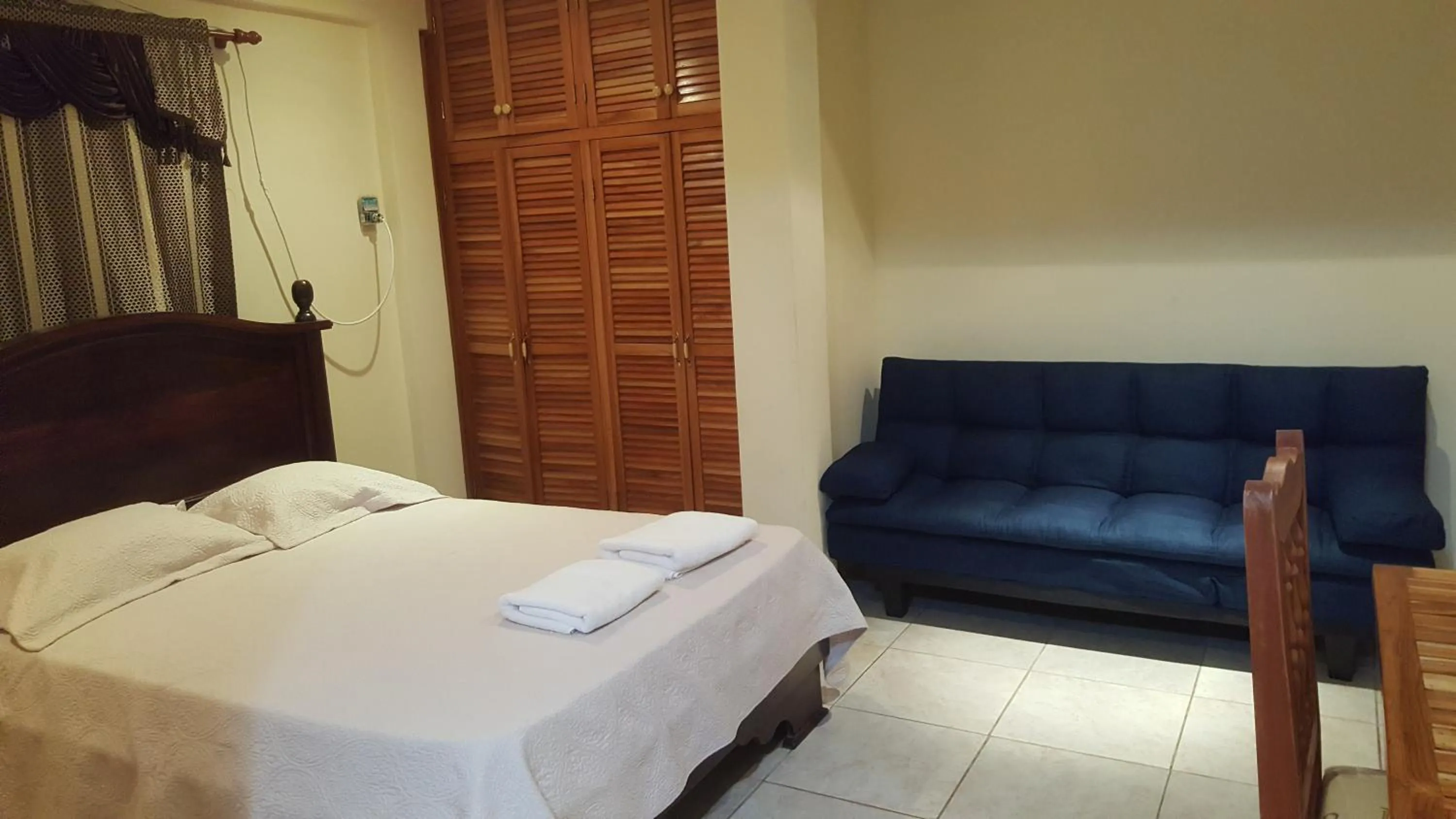 Bed in Hostal Bocas Tropical Paradise