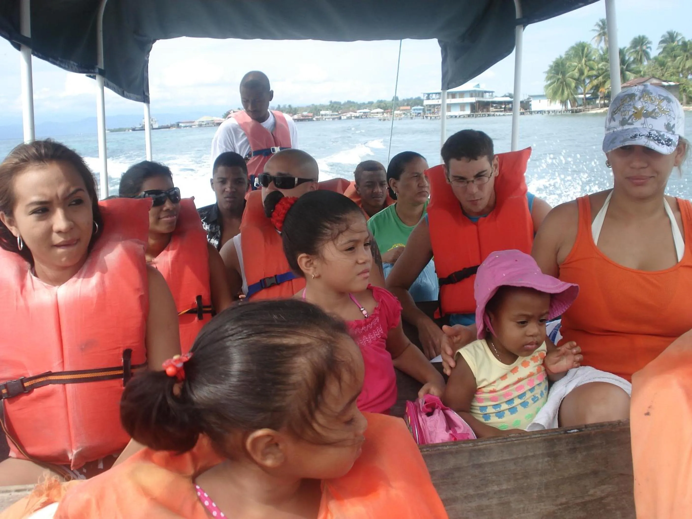 Entertainment in Hostal Bocas Tropical Paradise