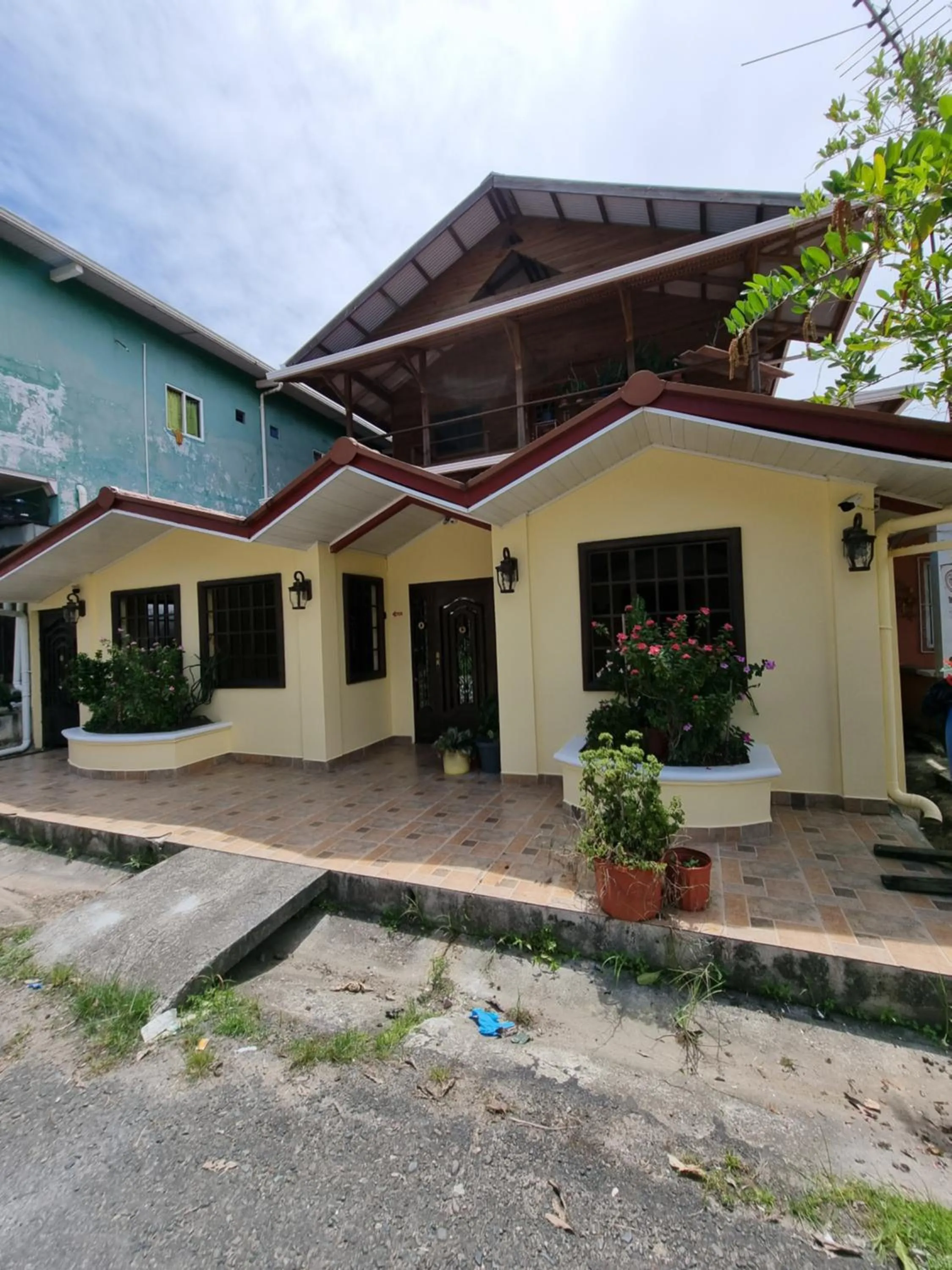 Hostal Bocas Tropical Paradise