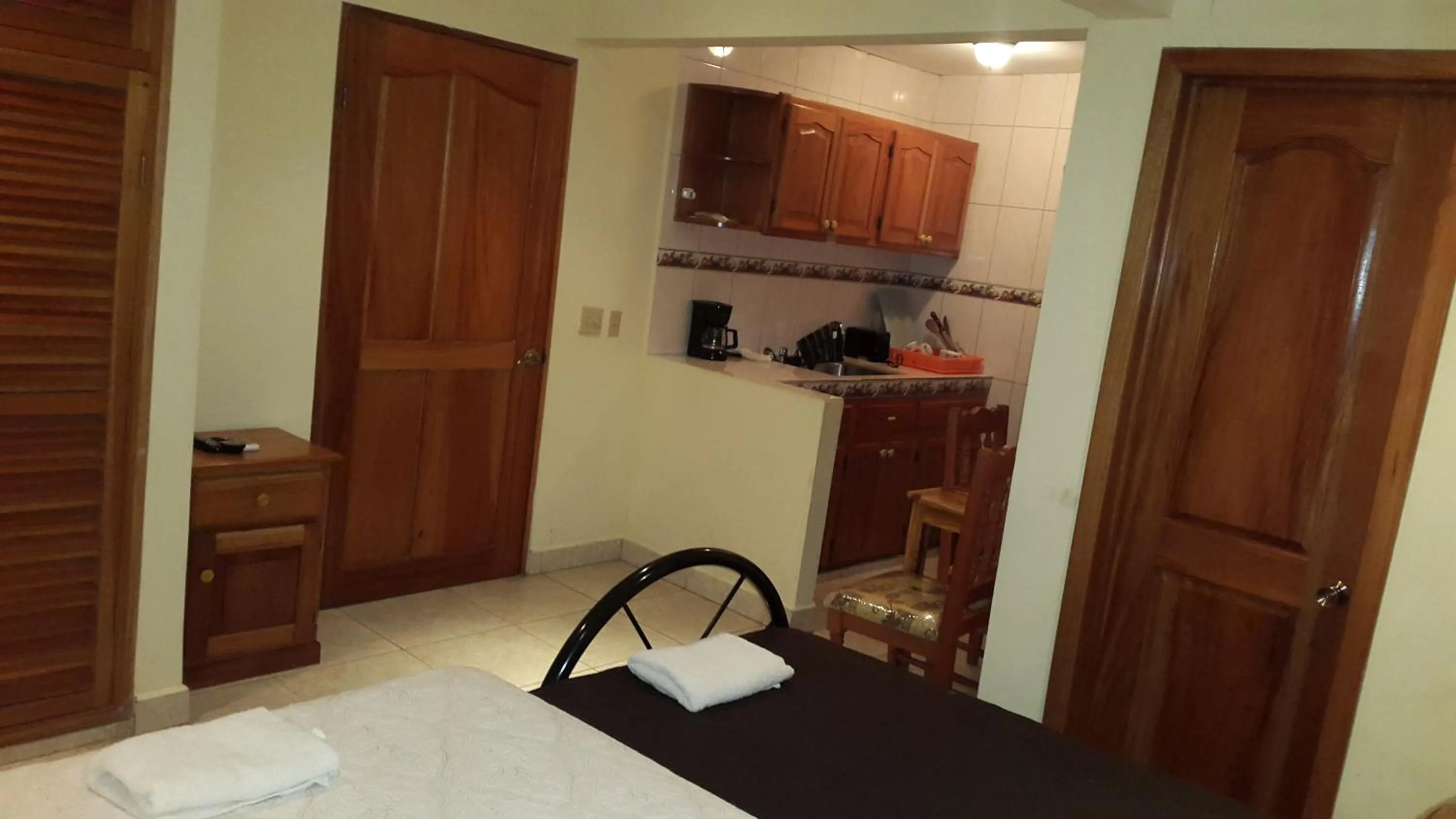 Kitchen or kitchenette in Hostal Bocas Tropical Paradise