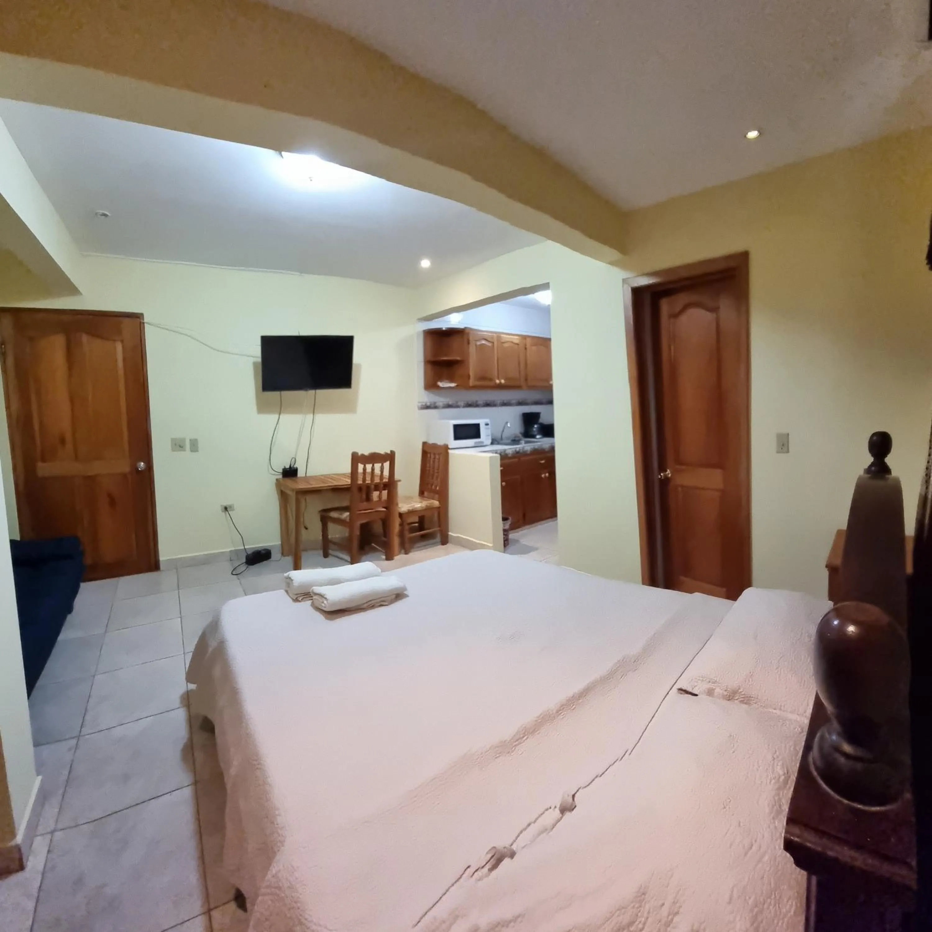 Bed in Hostal Bocas Tropical Paradise