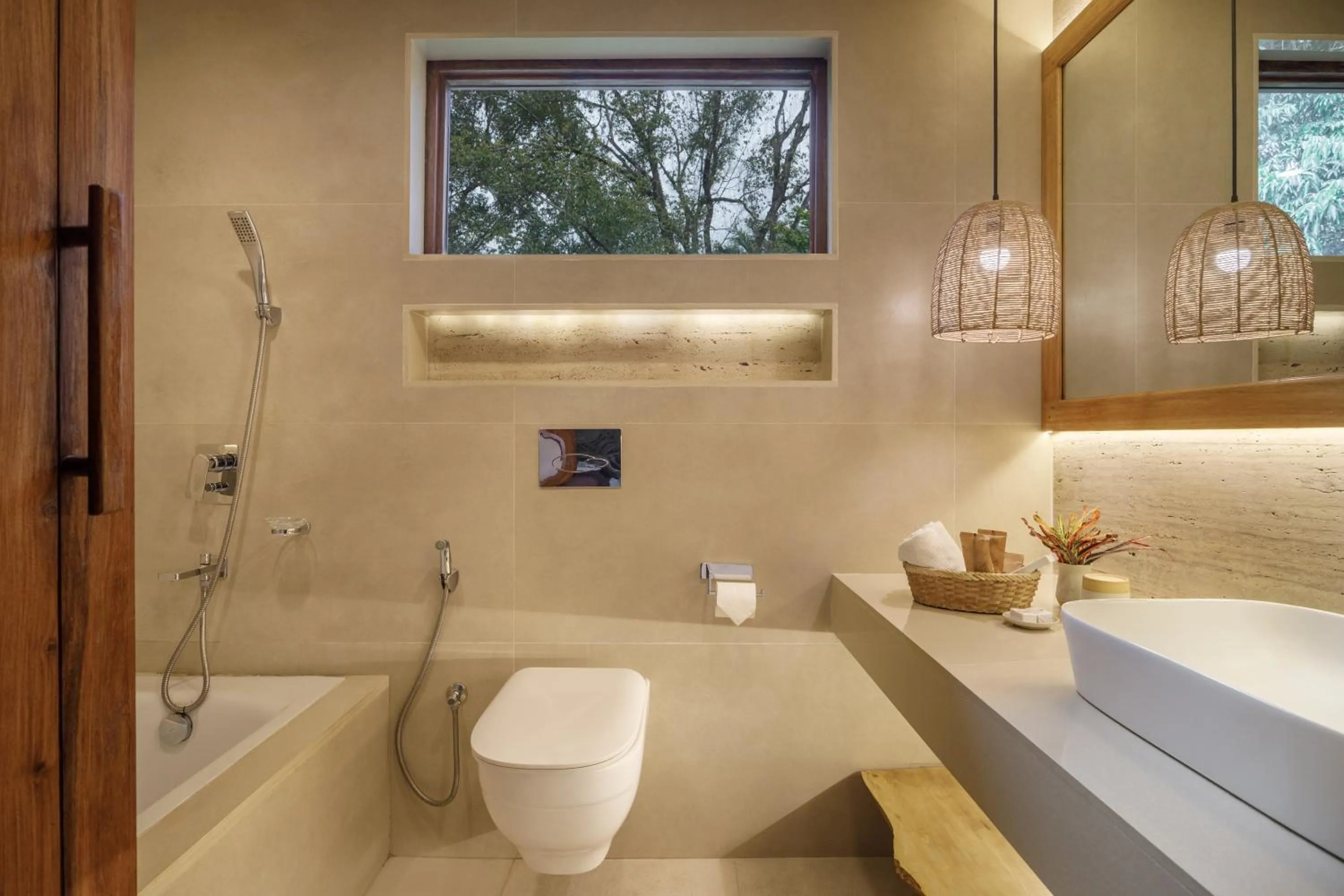 Bathroom in Green Mansions Jungle Resort