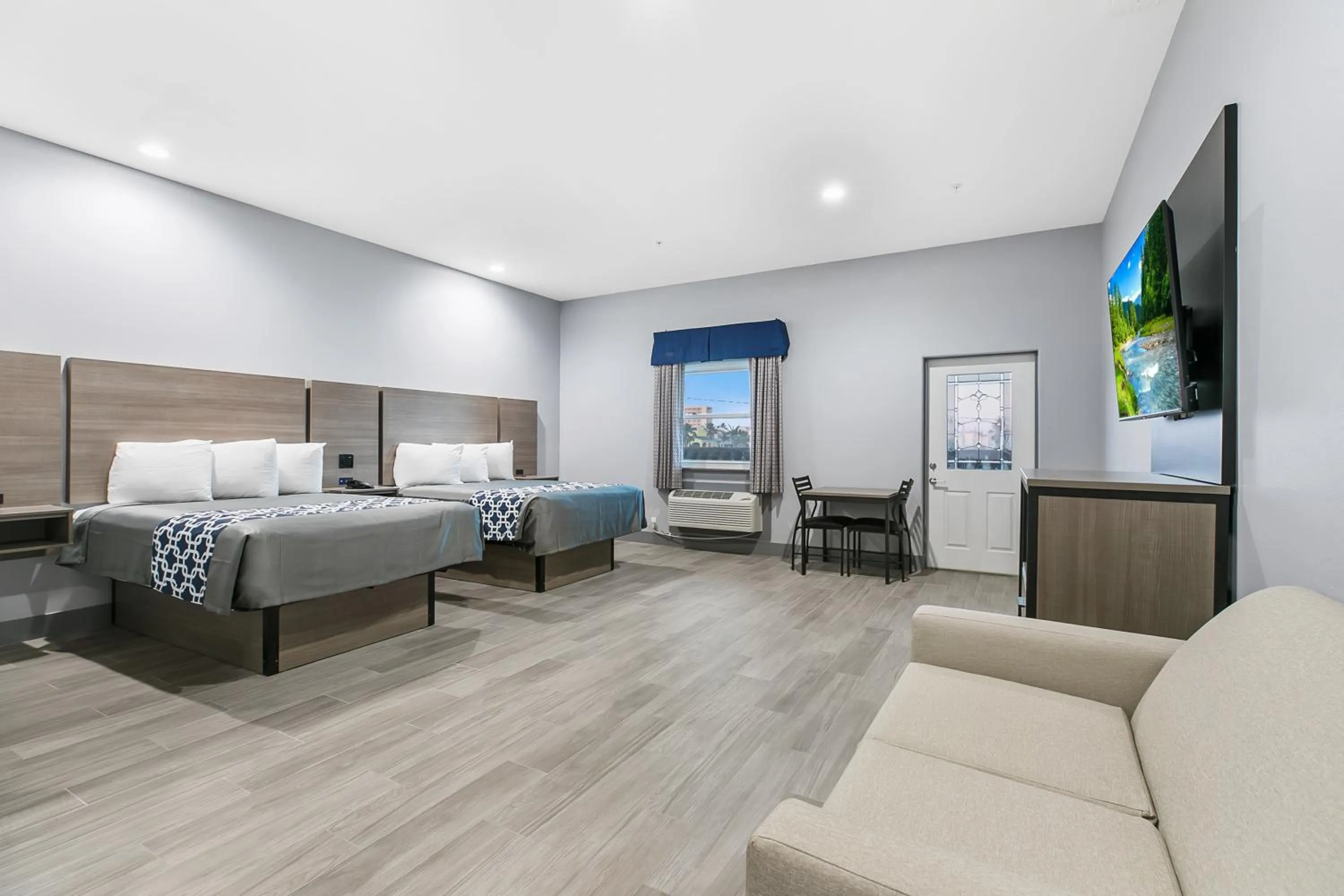 Photo of the whole room, Bed in El Delfín Lodge