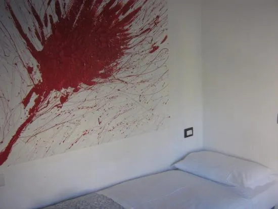 Bed in LT - Room's Bed & Living