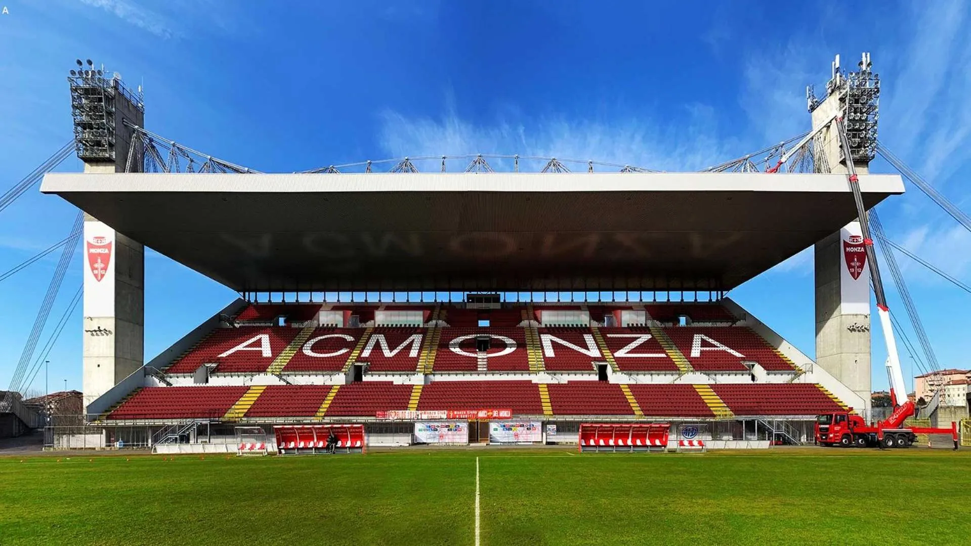 LT - Room's Bed & Living