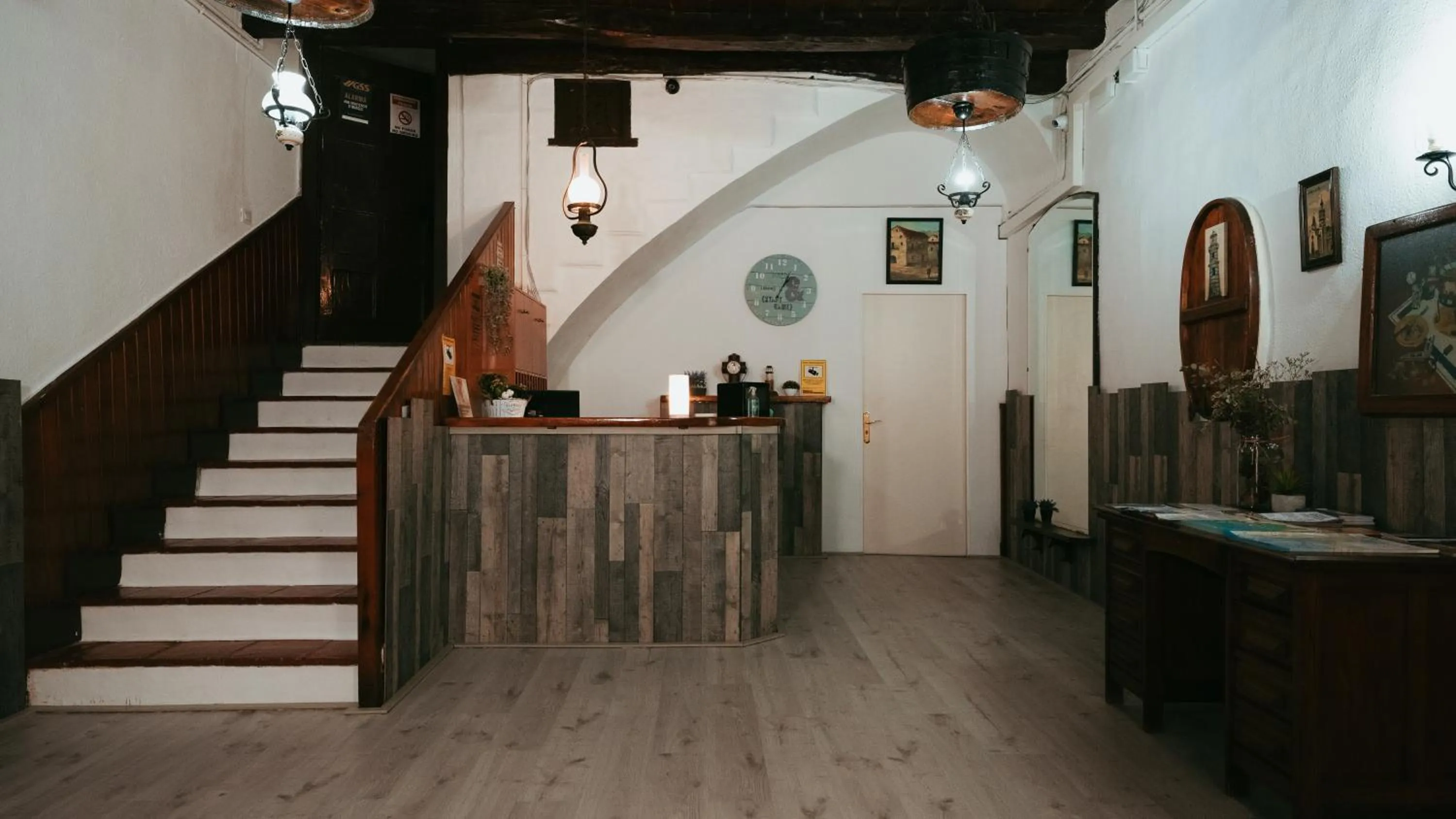 Lobby or reception in Hostal La Premsa