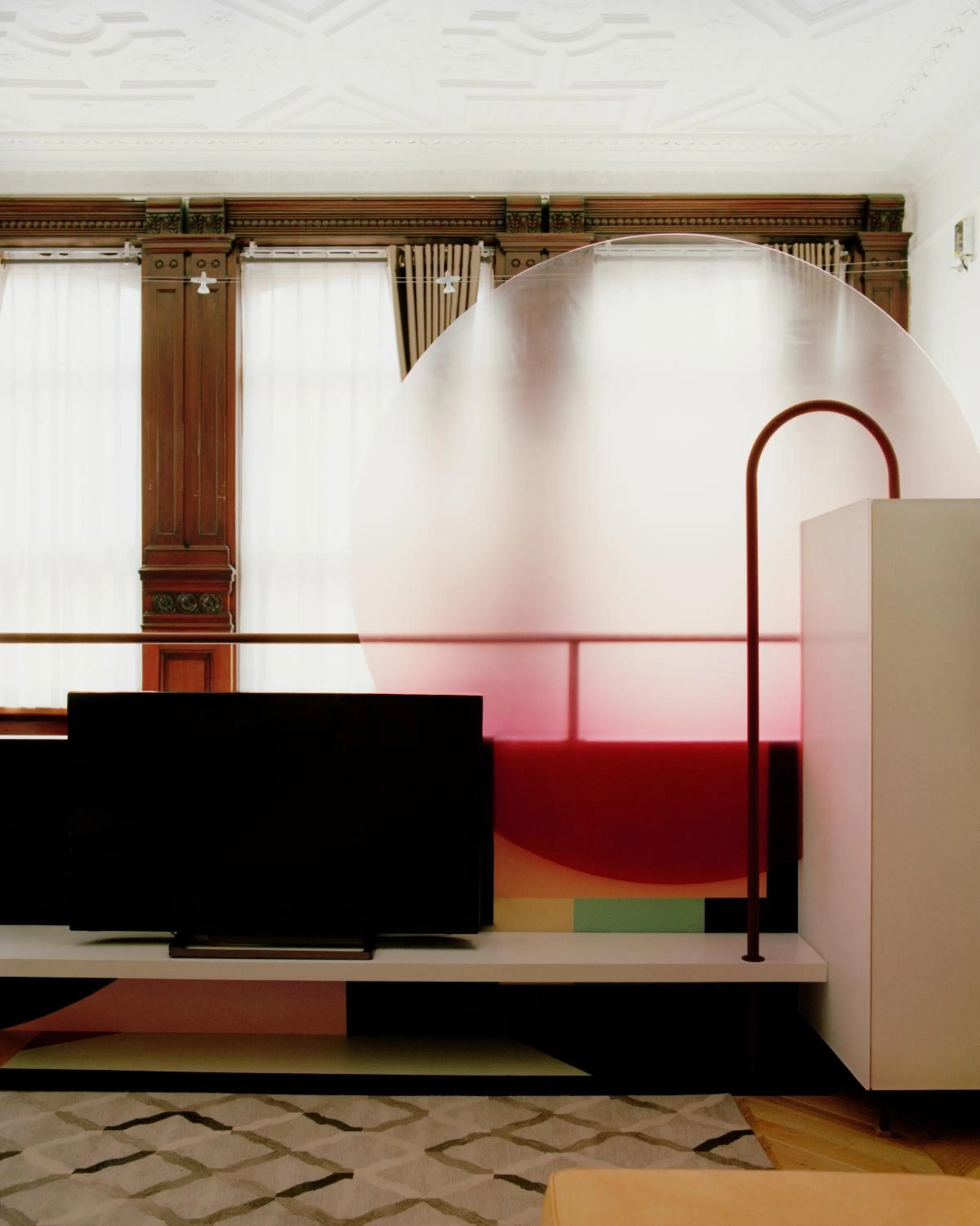 TV and multimedia, Bed in Trueman Court Luxury Serviced Apartments