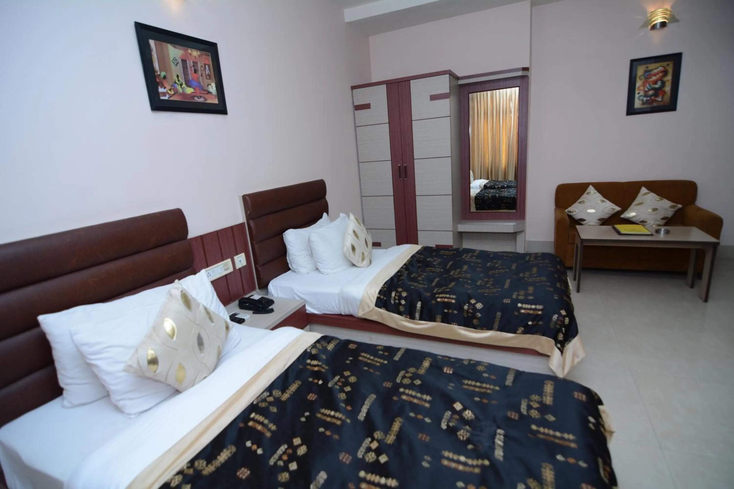 Bed in Hotel Royal Highness