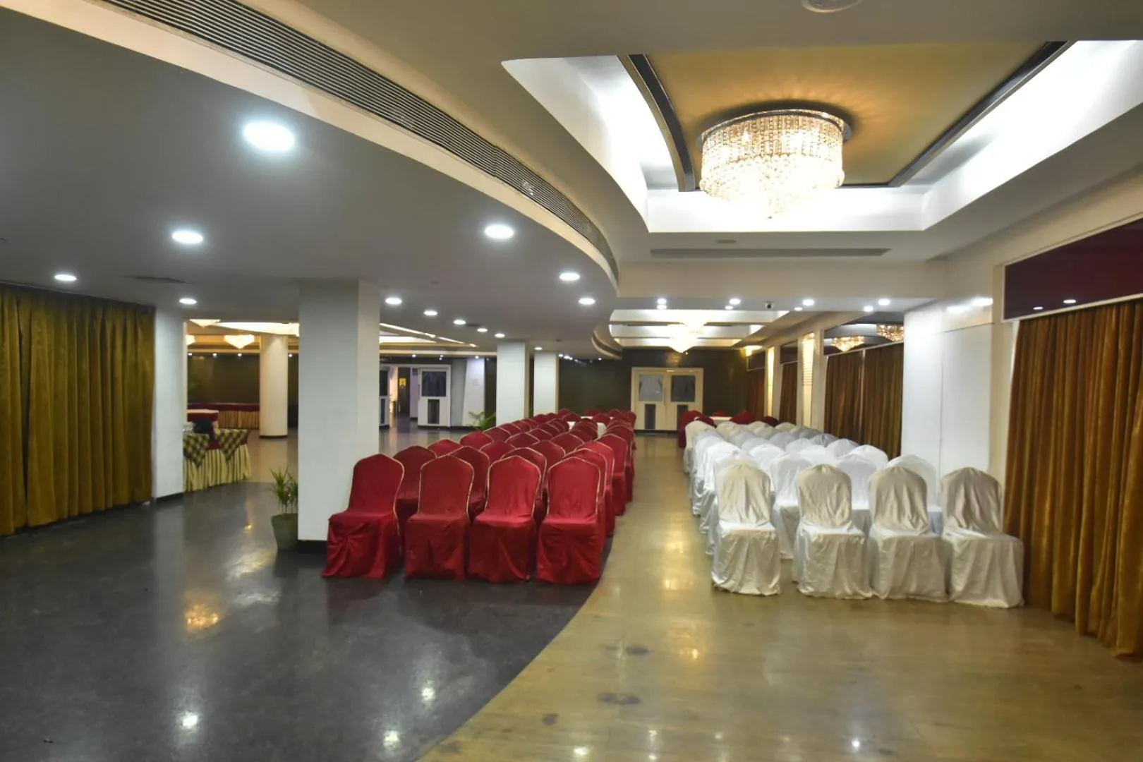 Banquet/Function facilities in Hotel Royal Highness