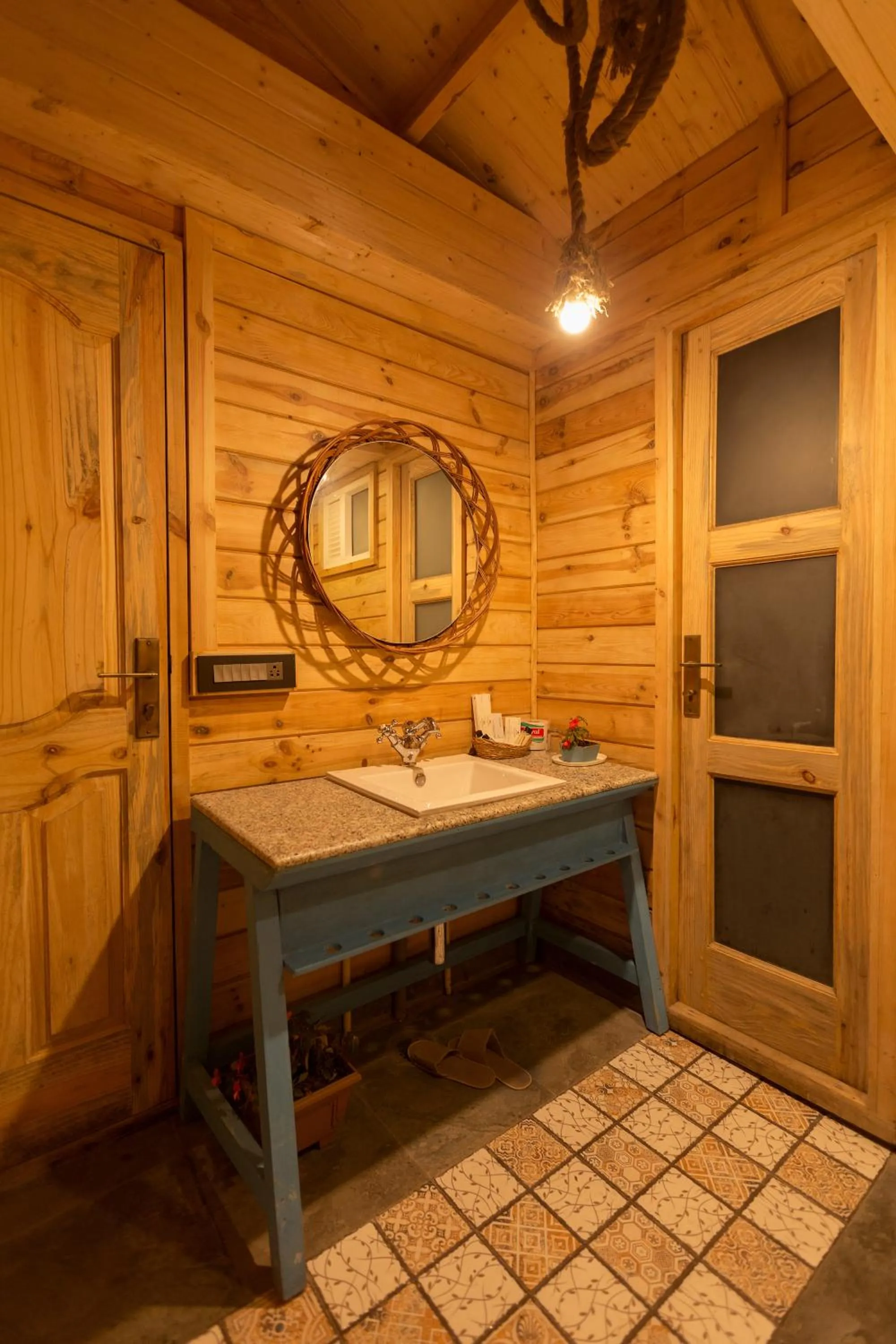 Toilet in Polo Cherrapunjee Resort