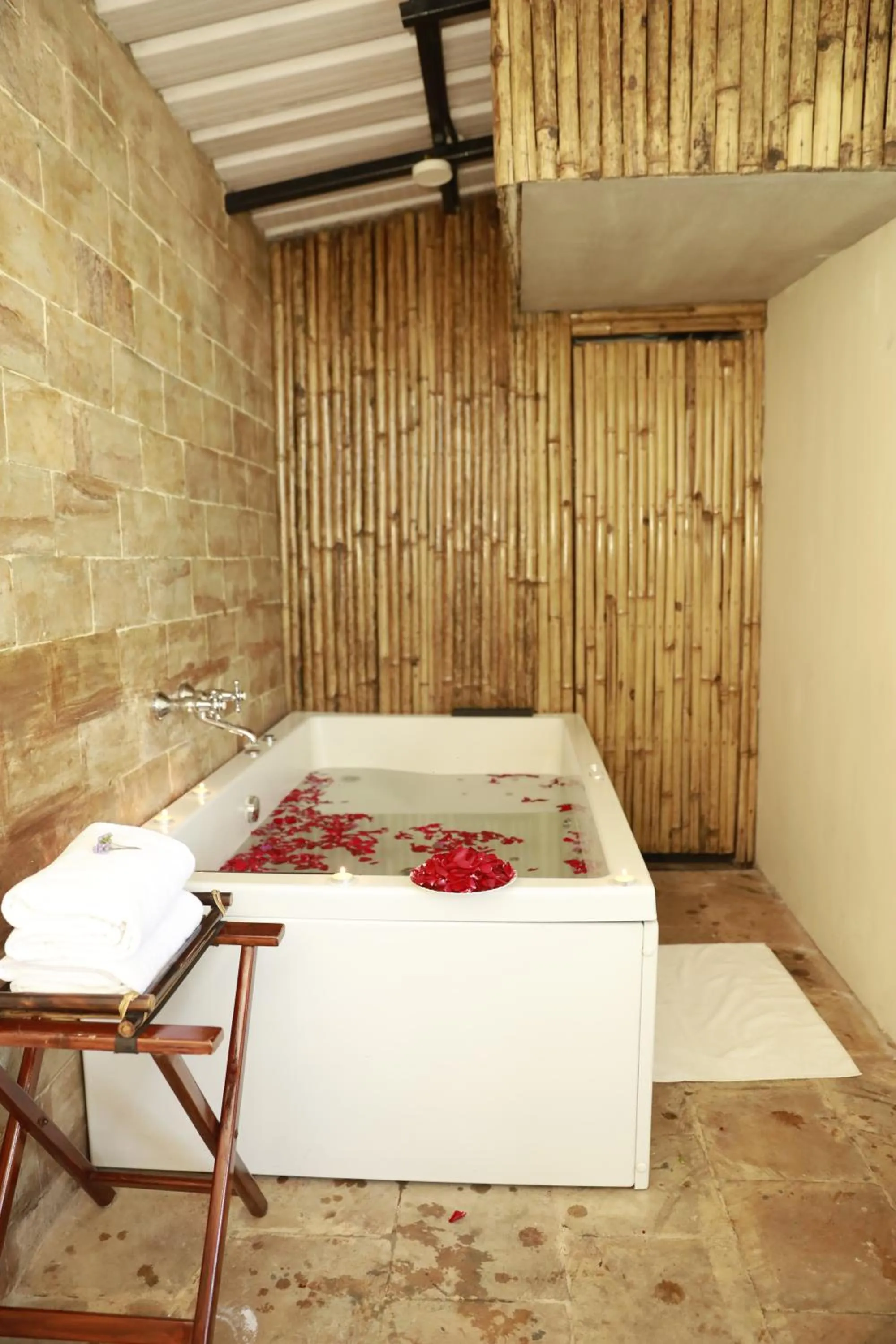 Bath in Polo Cherrapunjee Resort