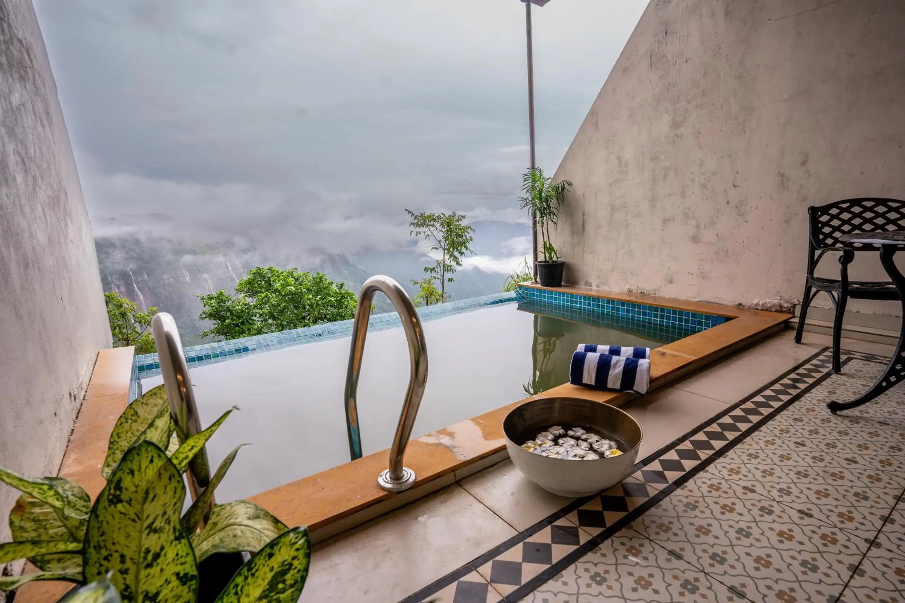 King Room with Pool View - single occupancy in Polo Cherrapunjee Resort King Room with Pool View - single occupancy in Polo Cherrapunjee Resort