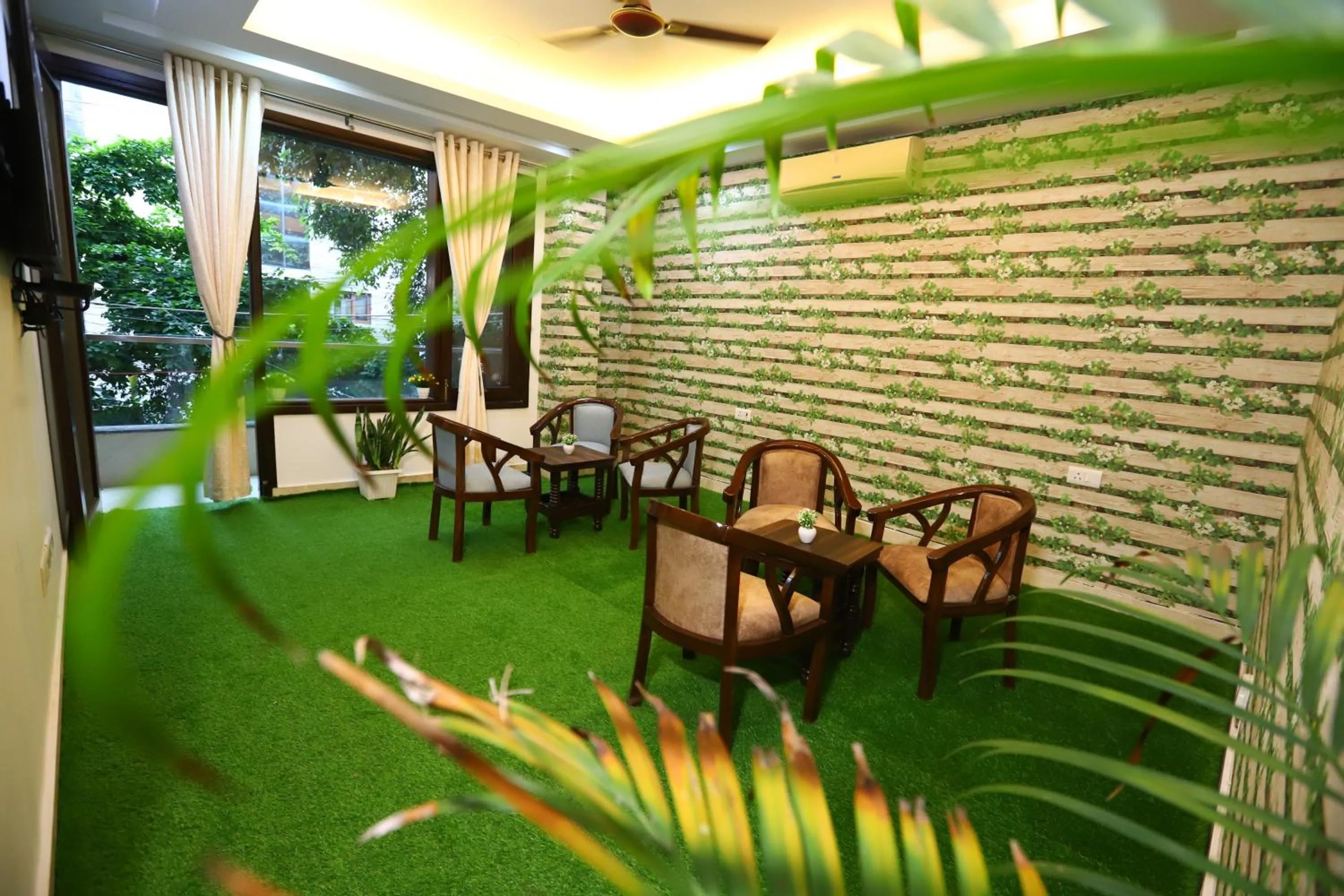 Hotel Nature View Green Park Metro Couple Friendly New Delhi
