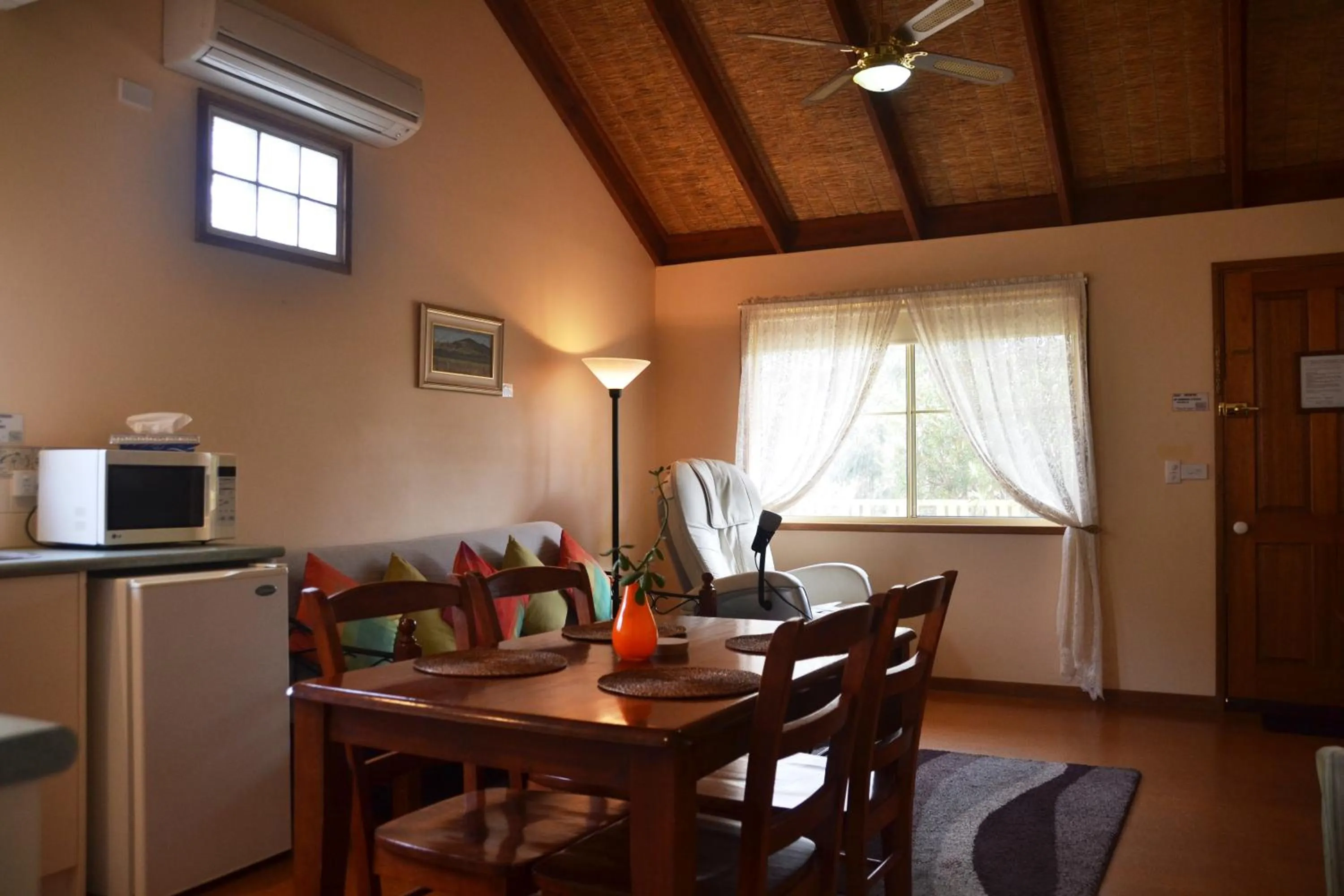 Living room in Avoca Cottages VICTORIA