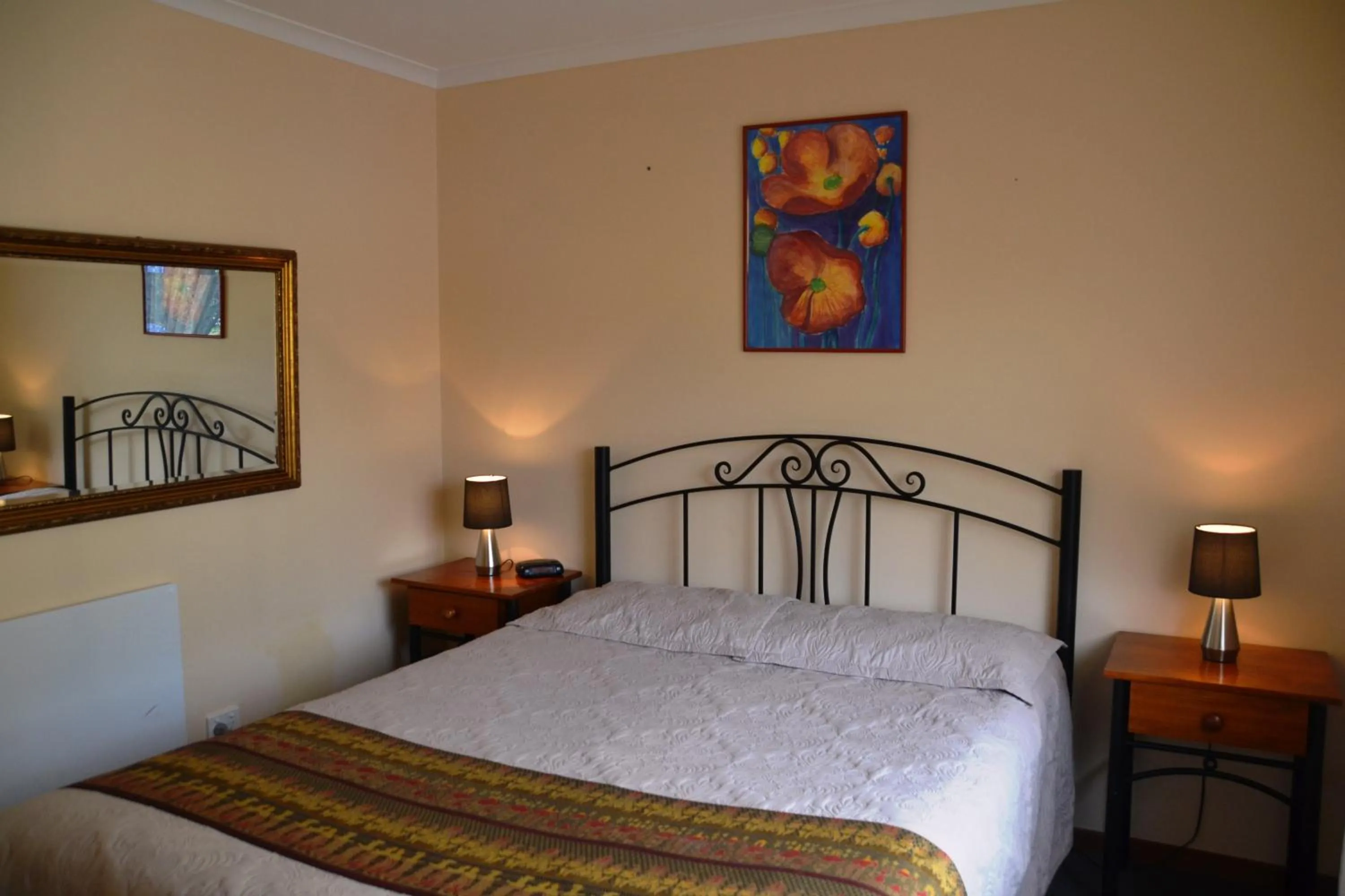 Bed in Avoca Cottages VICTORIA