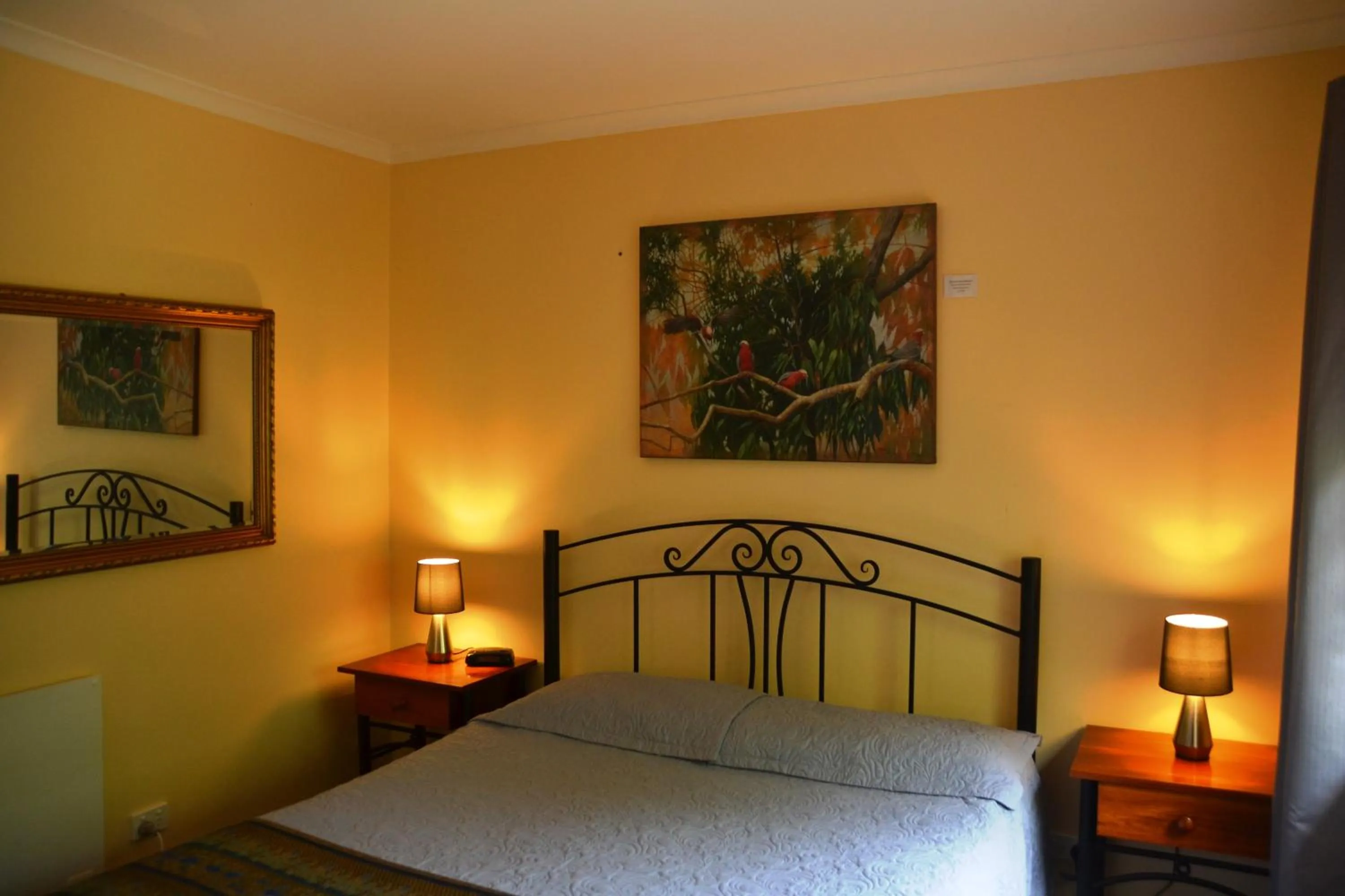 Bed in Avoca Cottages VICTORIA