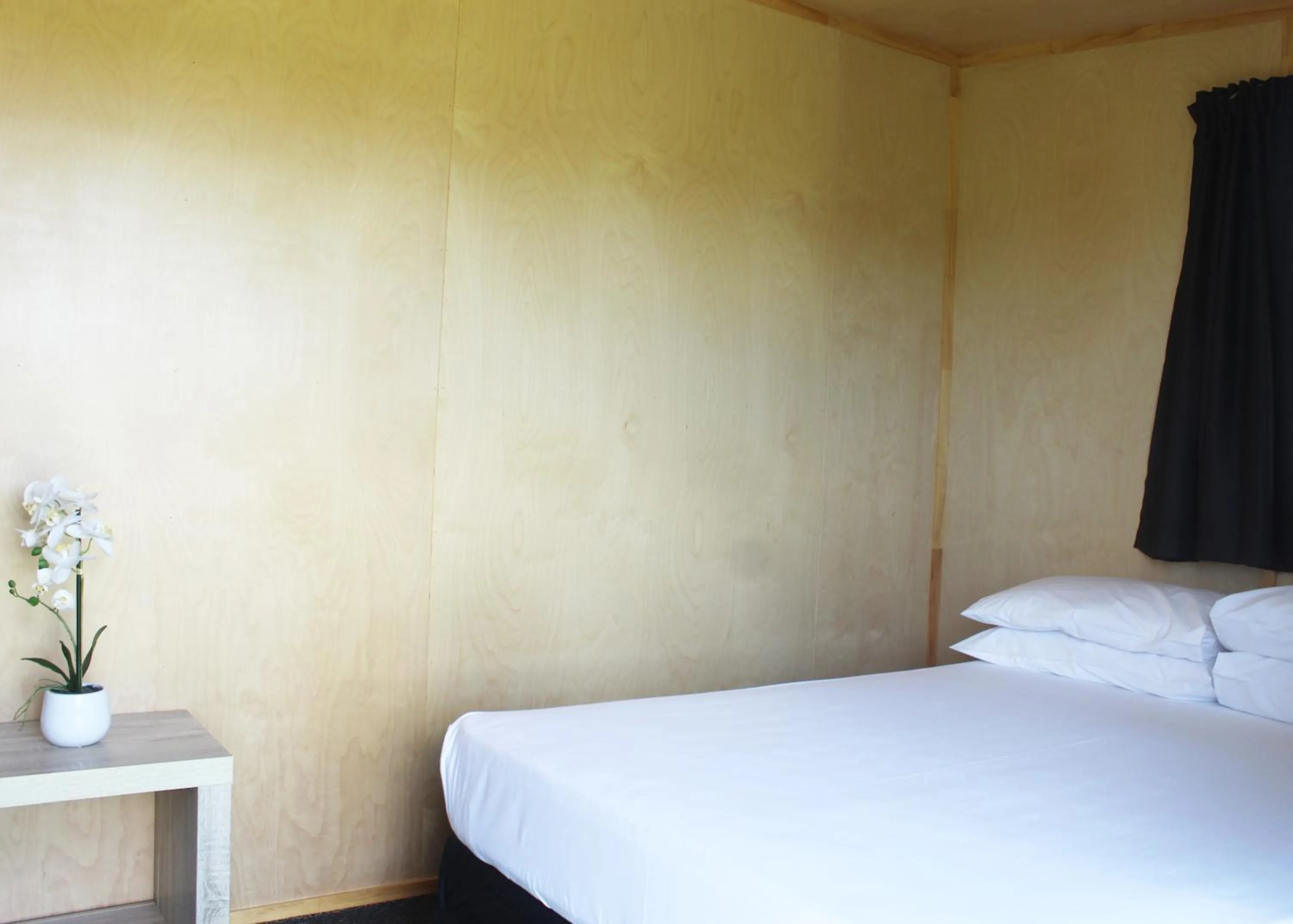 Bed in Waitangi Holiday Park