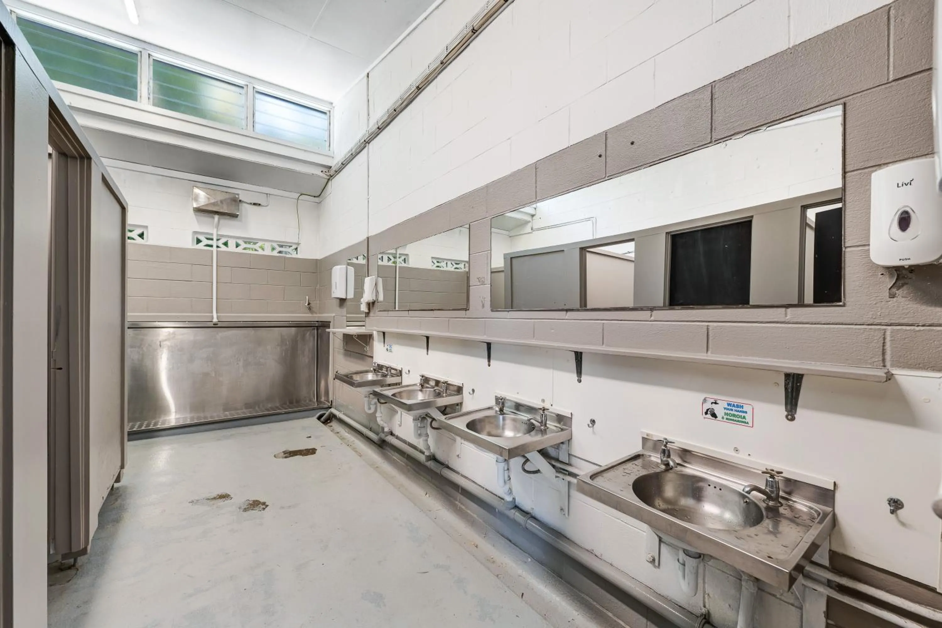 Shower in Waitangi Holiday Park