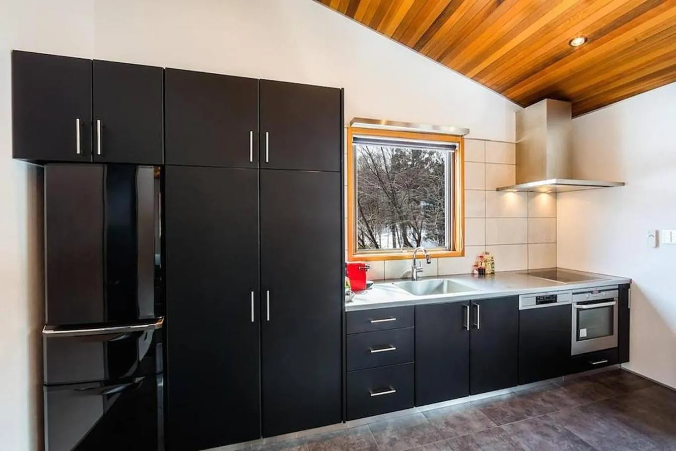 Kitchen or kitchenette in Phoenix Chalets by HHG