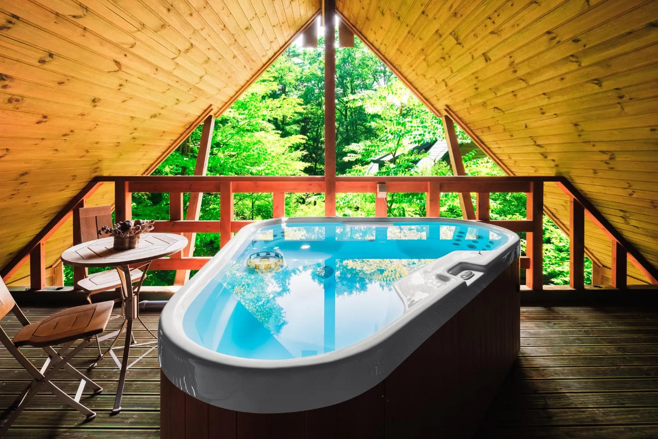 Natural landscape in Phoenix Chalets by HHG