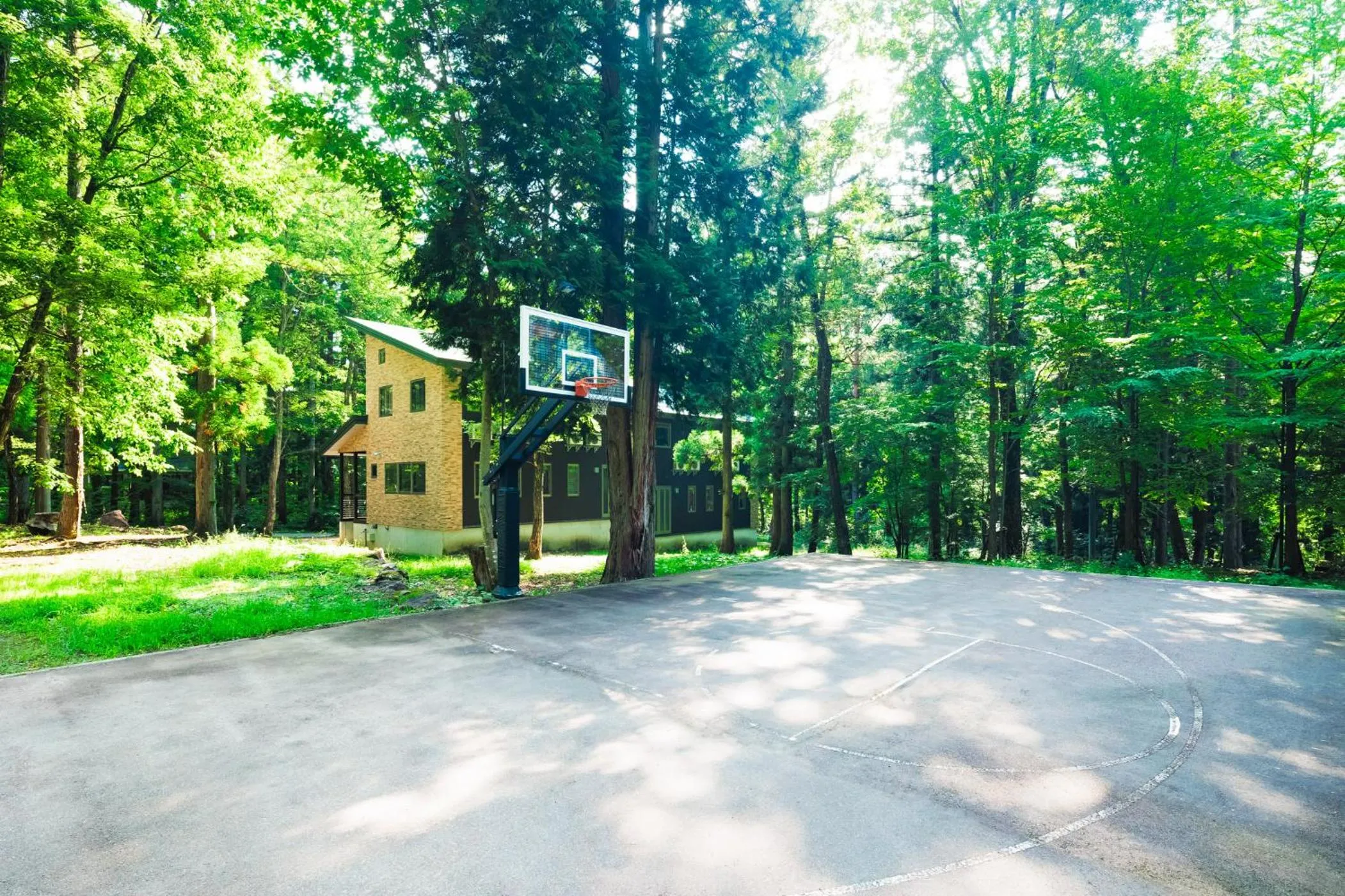 Property building in Phoenix Chalets by HHG