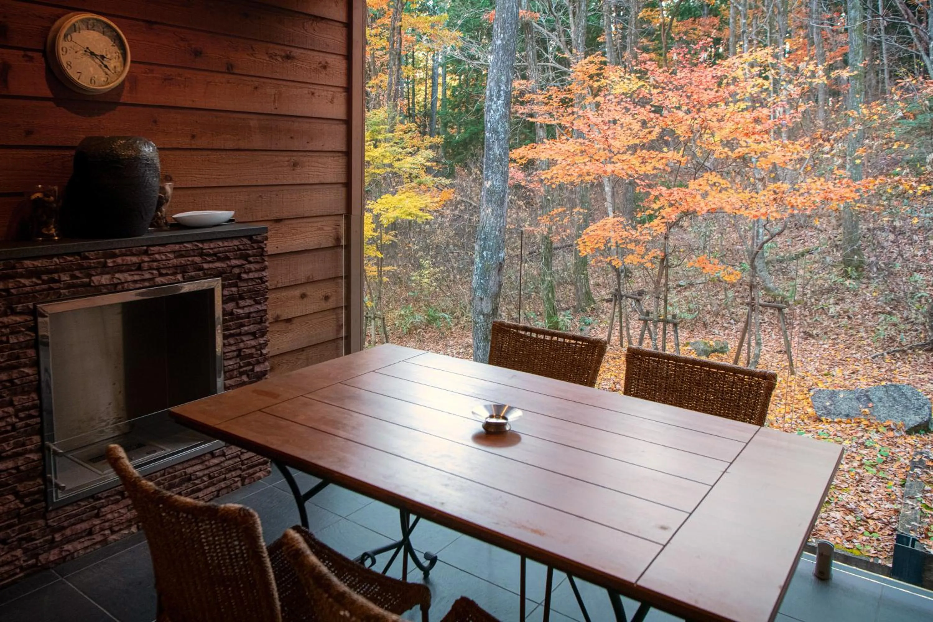 Patio in Phoenix Chalets by HHG