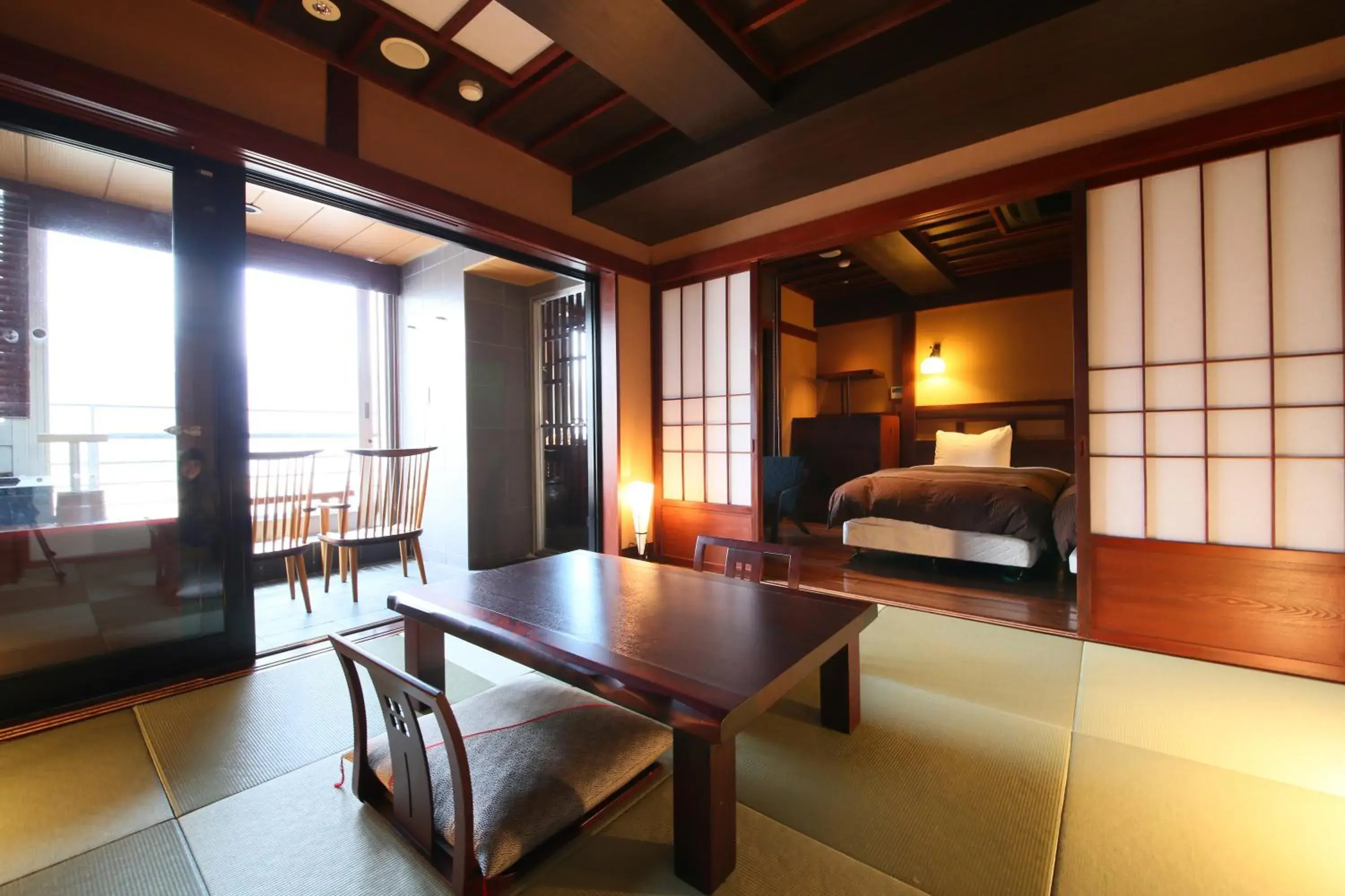 Suite Room with Tatami Area with Open-Air Bath and Lake View in Lakeland Hotel Mizunosato Suite Room with Tatami Area with Open-Air Bath and Lake View in Lakeland Hotel Mizunosato