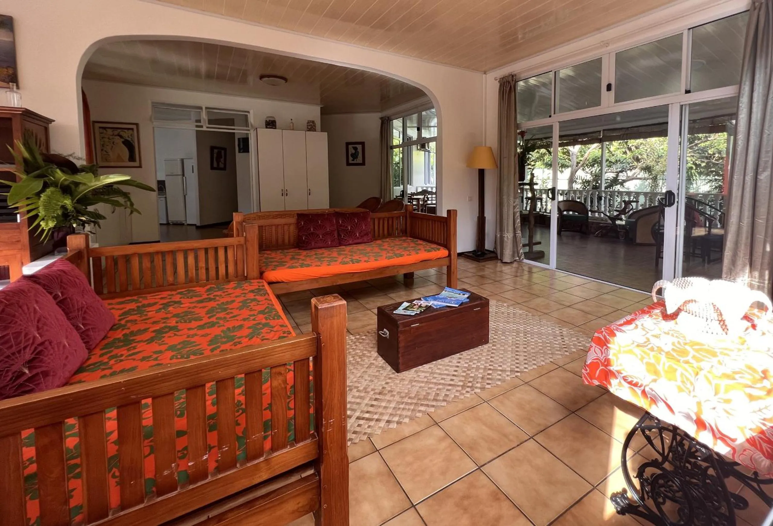 Living room in Pare LODGE TAHITI