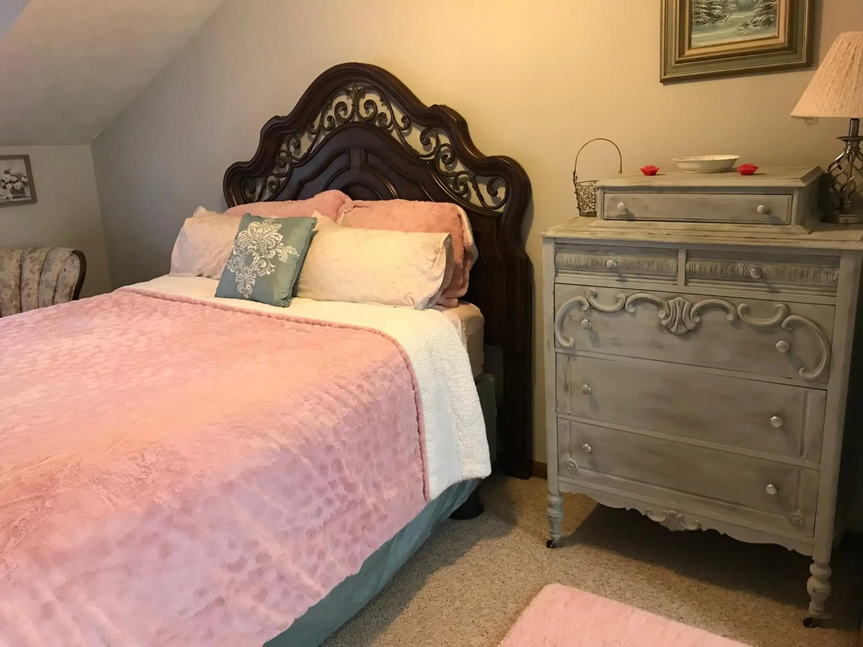 Deluxe Queen Room in Hope Bed and Breakfast Deluxe Queen Room in Hope Bed and Breakfast