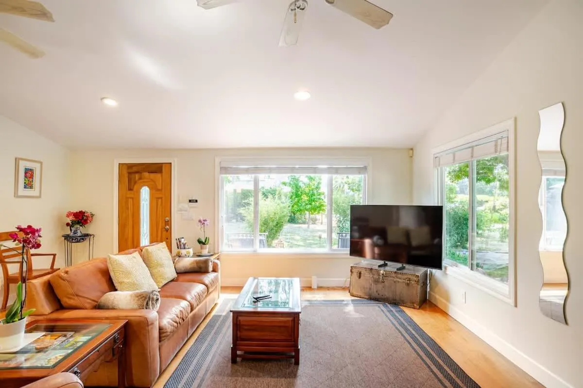 Sonoma Wine Country Bungalow