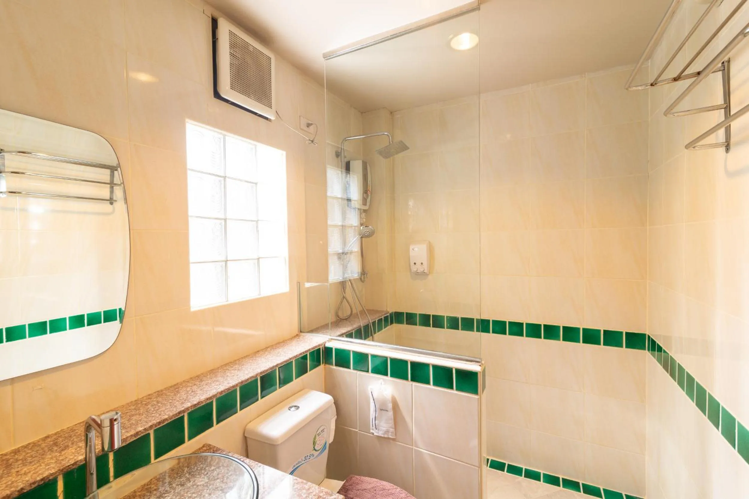 Bathroom in Medio De Pai