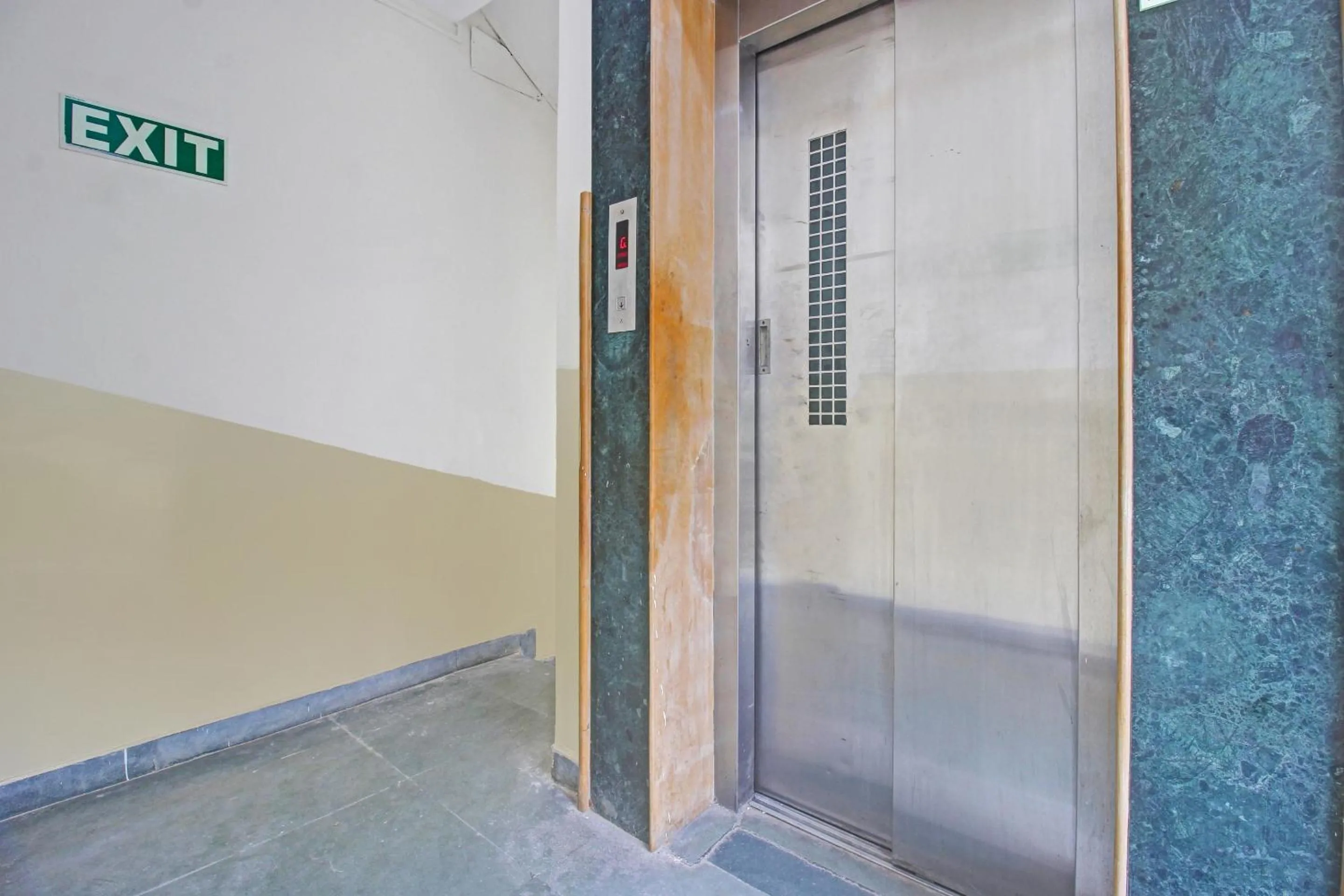 Lobby or reception in Hotel O Sri Residency Near Hyderabad Central