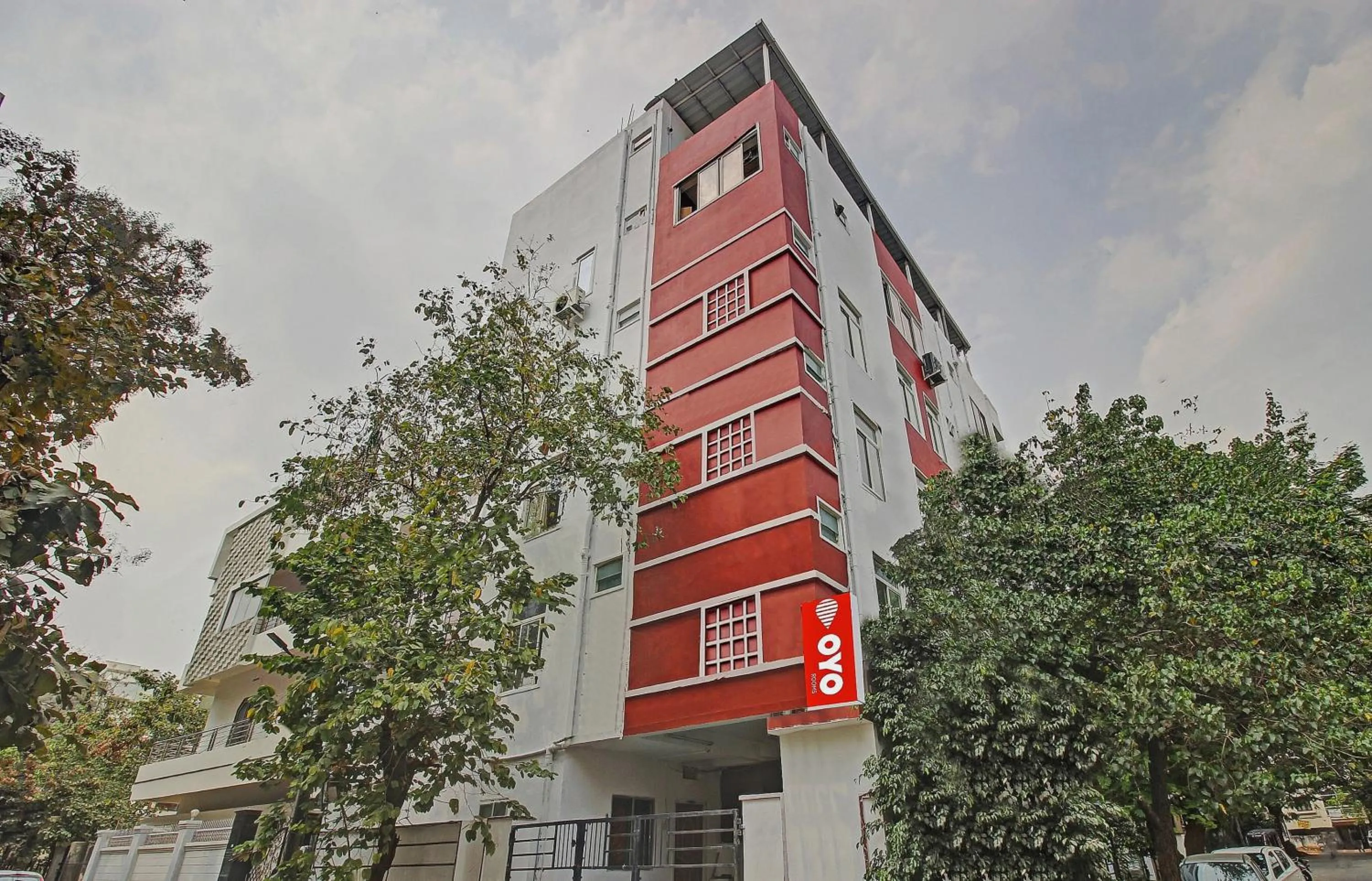 Facade/entrance in Hotel O Sri Residency Near Hyderabad Central