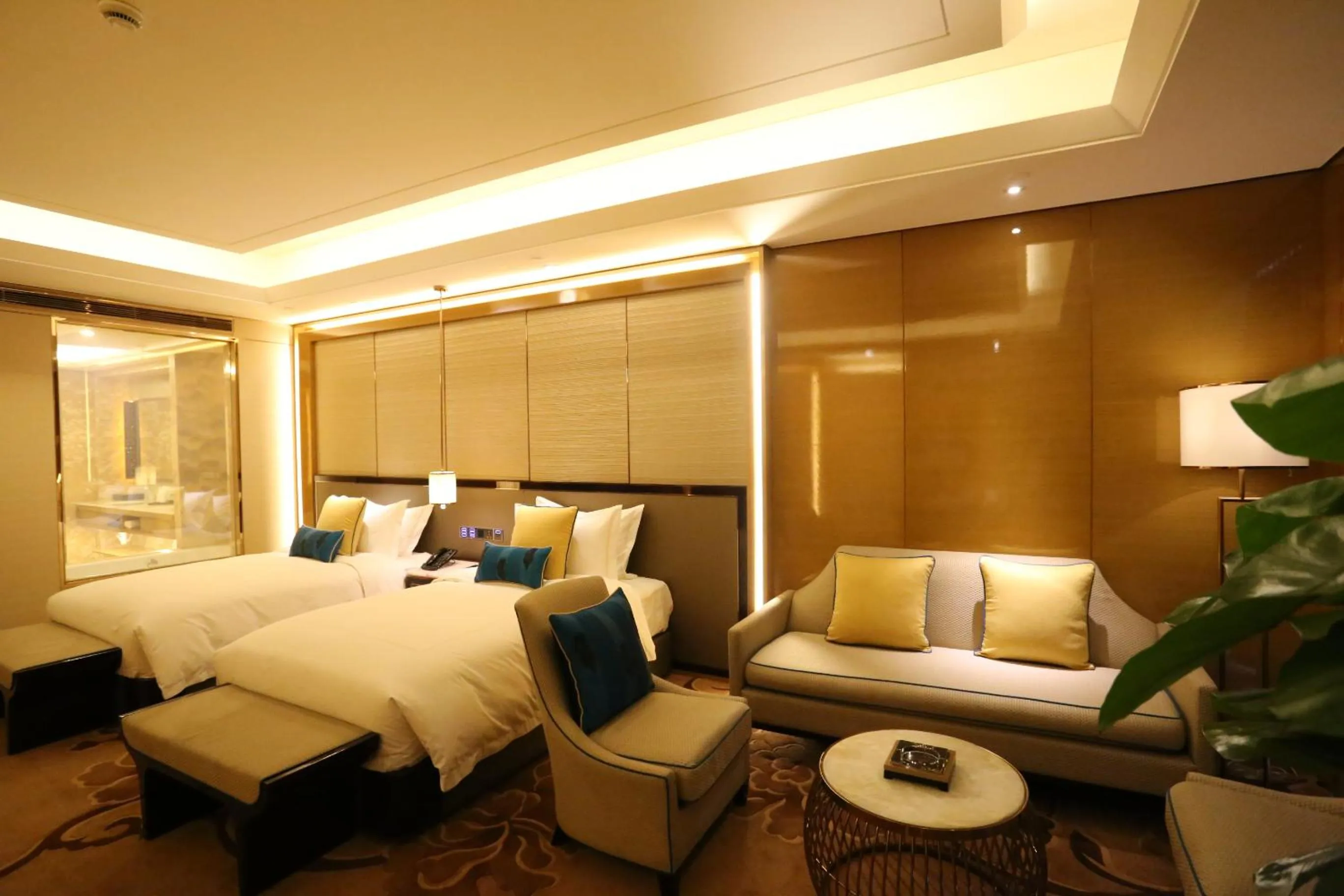 Photo of the whole room, Bed in JinJiang International Hotel Urumqi